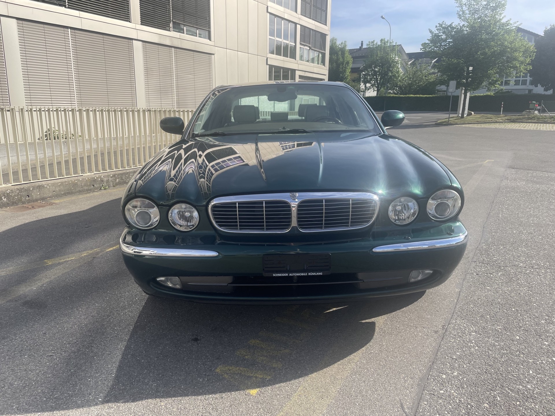 JAGUAR XJ8 4.2 V8 Executive-image-7