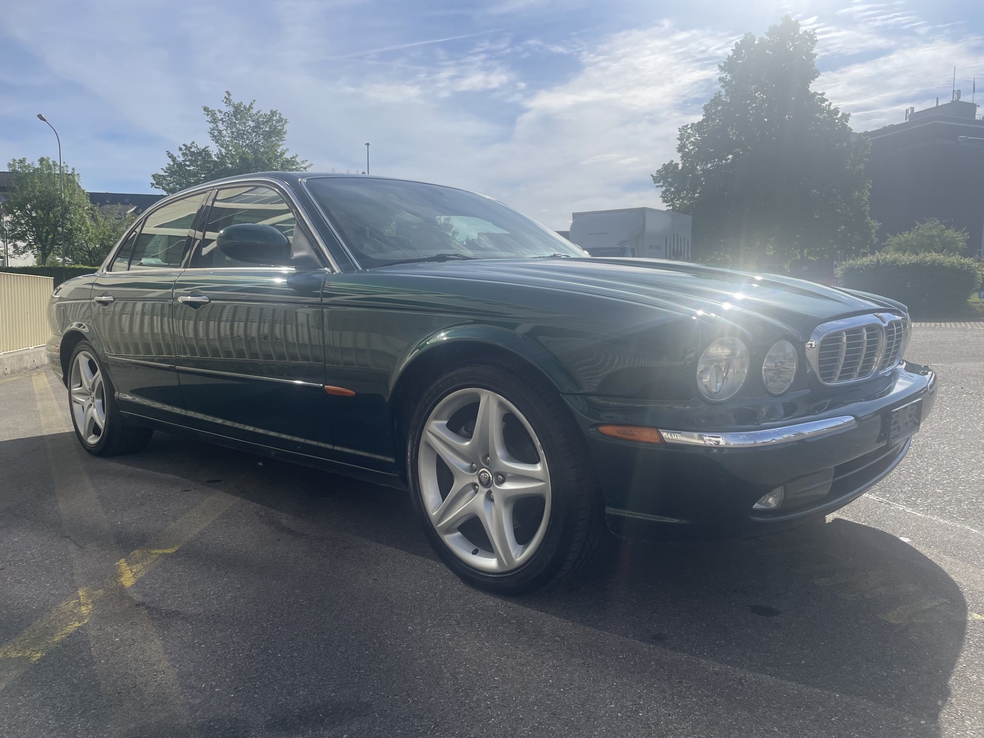 JAGUAR XJ8 4.2 V8 Executive-image-1