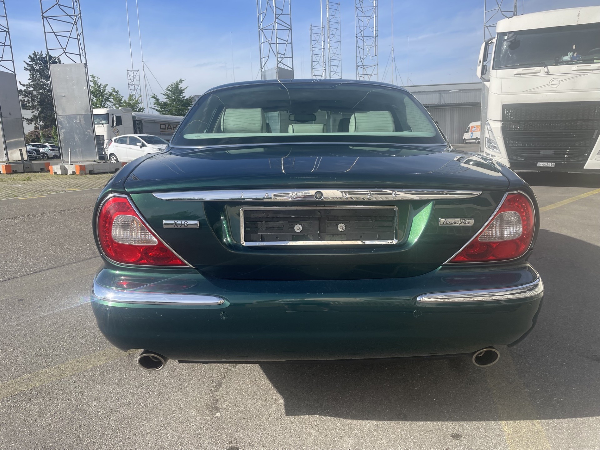 JAGUAR XJ8 4.2 V8 Executive-image-8