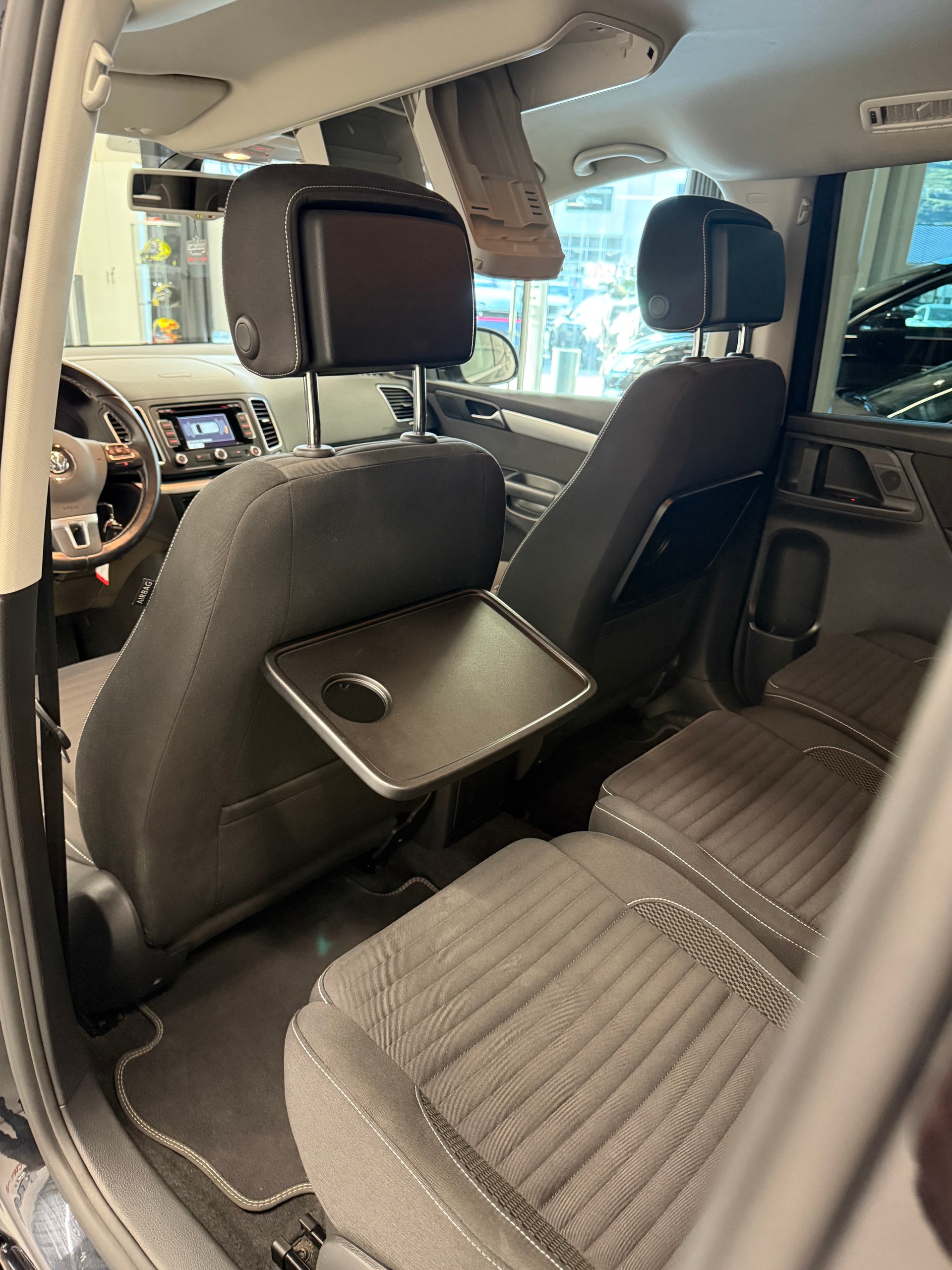 VW Sharan 2.0 TDI BlueMotion Technology Cup-image-15