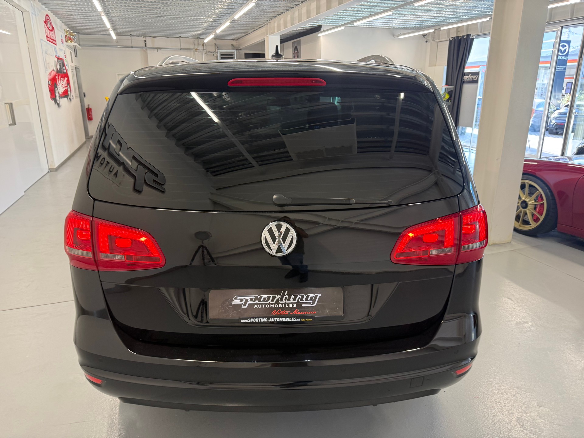 VW Sharan 2.0 TDI BlueMotion Technology Cup-image-9