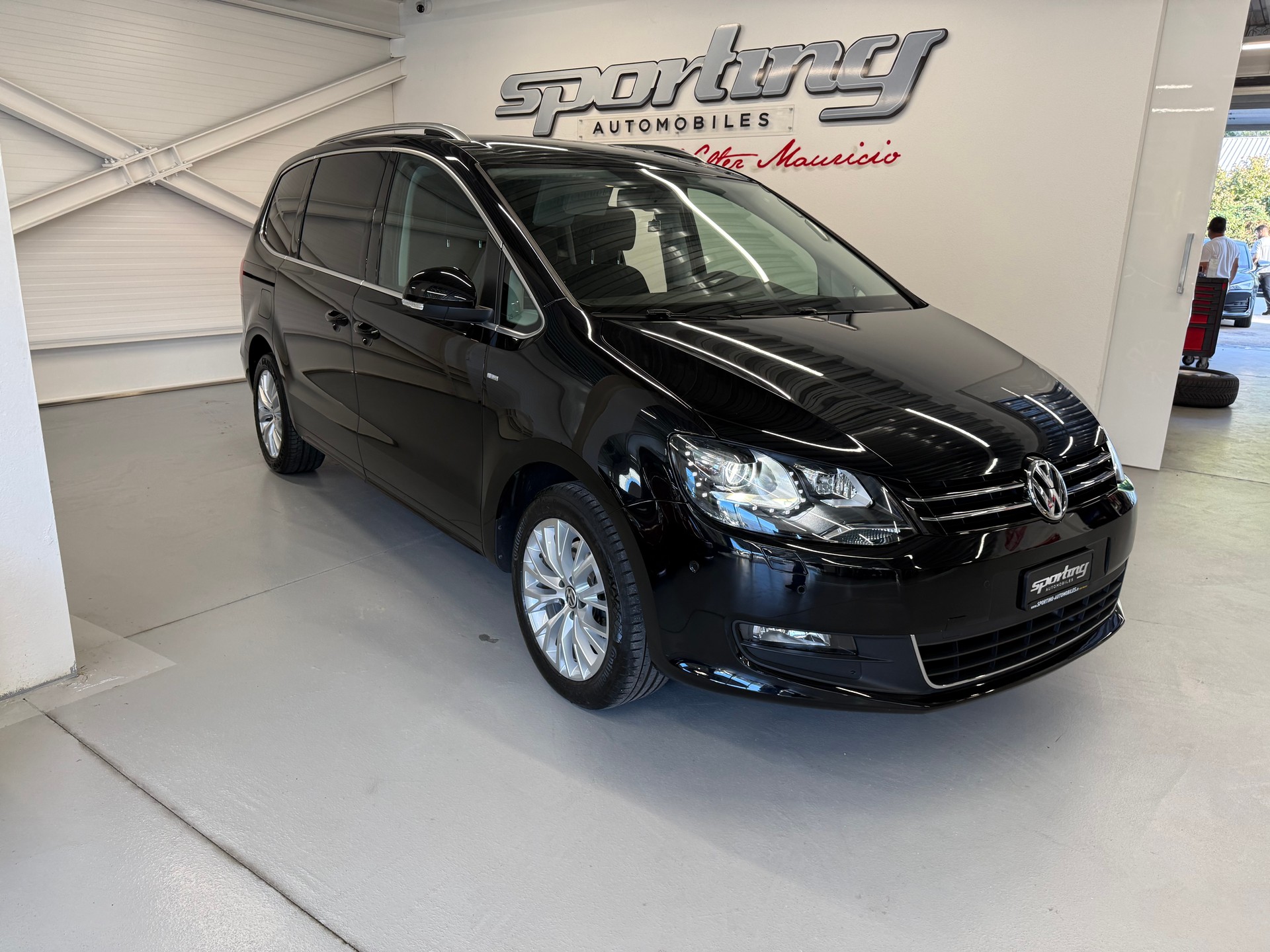 VW Sharan 2.0 TDI BlueMotion Technology Cup-image-11