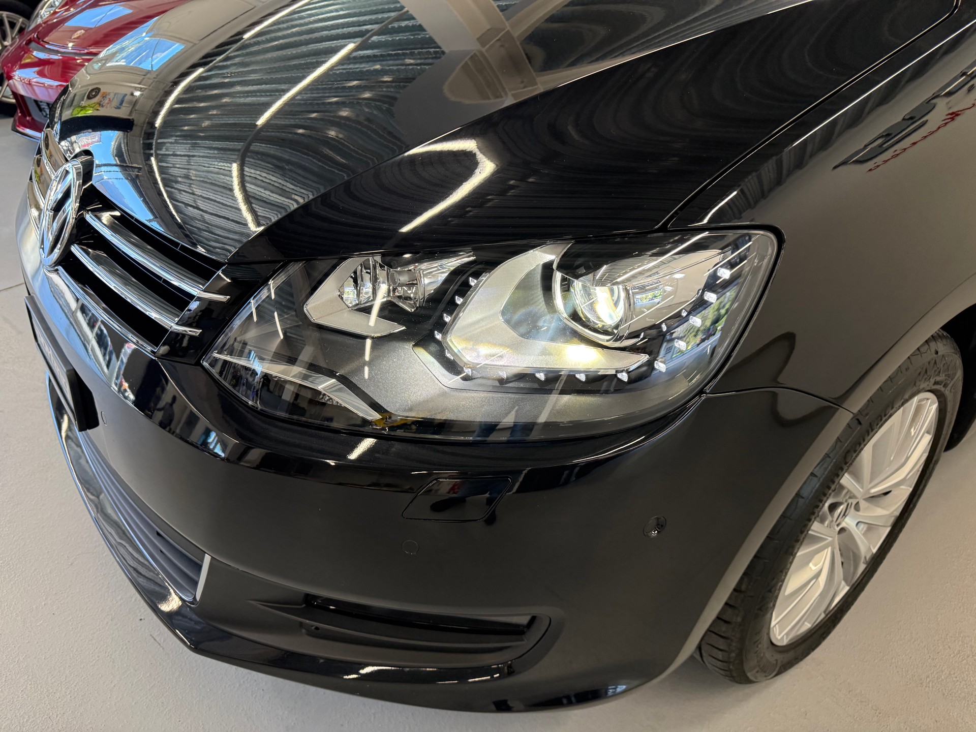 VW Sharan 2.0 TDI BlueMotion Technology Cup-image-23
