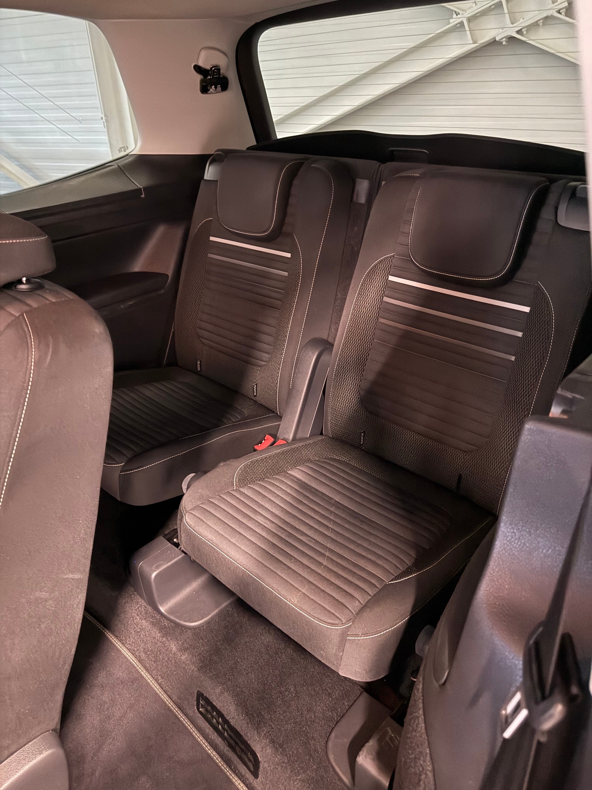VW Sharan 2.0 TDI BlueMotion Technology Cup-image-17