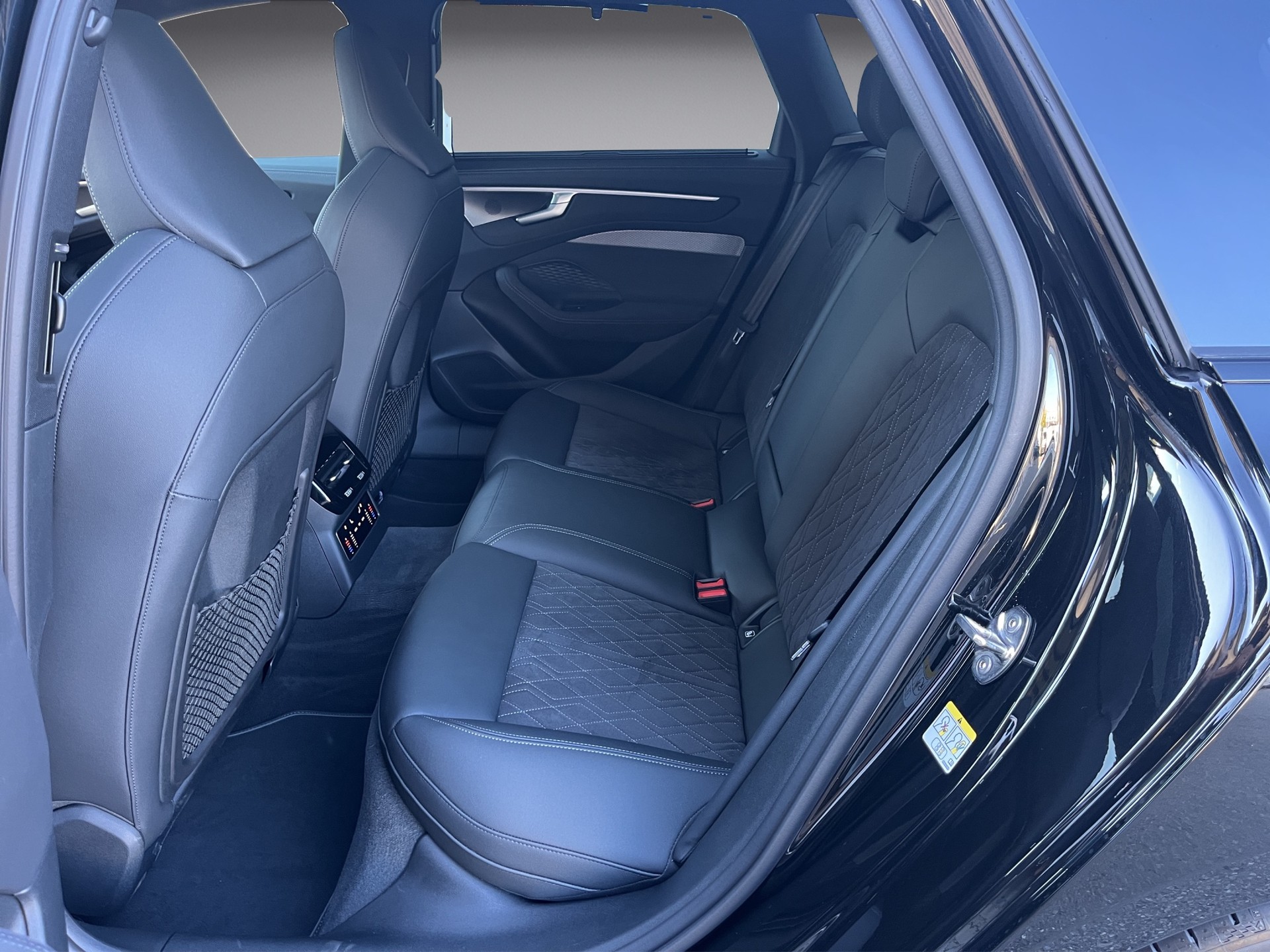 AUDI A6 Avant TFSI quattro 270 kW S tronic *B&O, Optik schwarz, ACC, AHK, el.Sitze Memory, 5J Garantie*-image-9