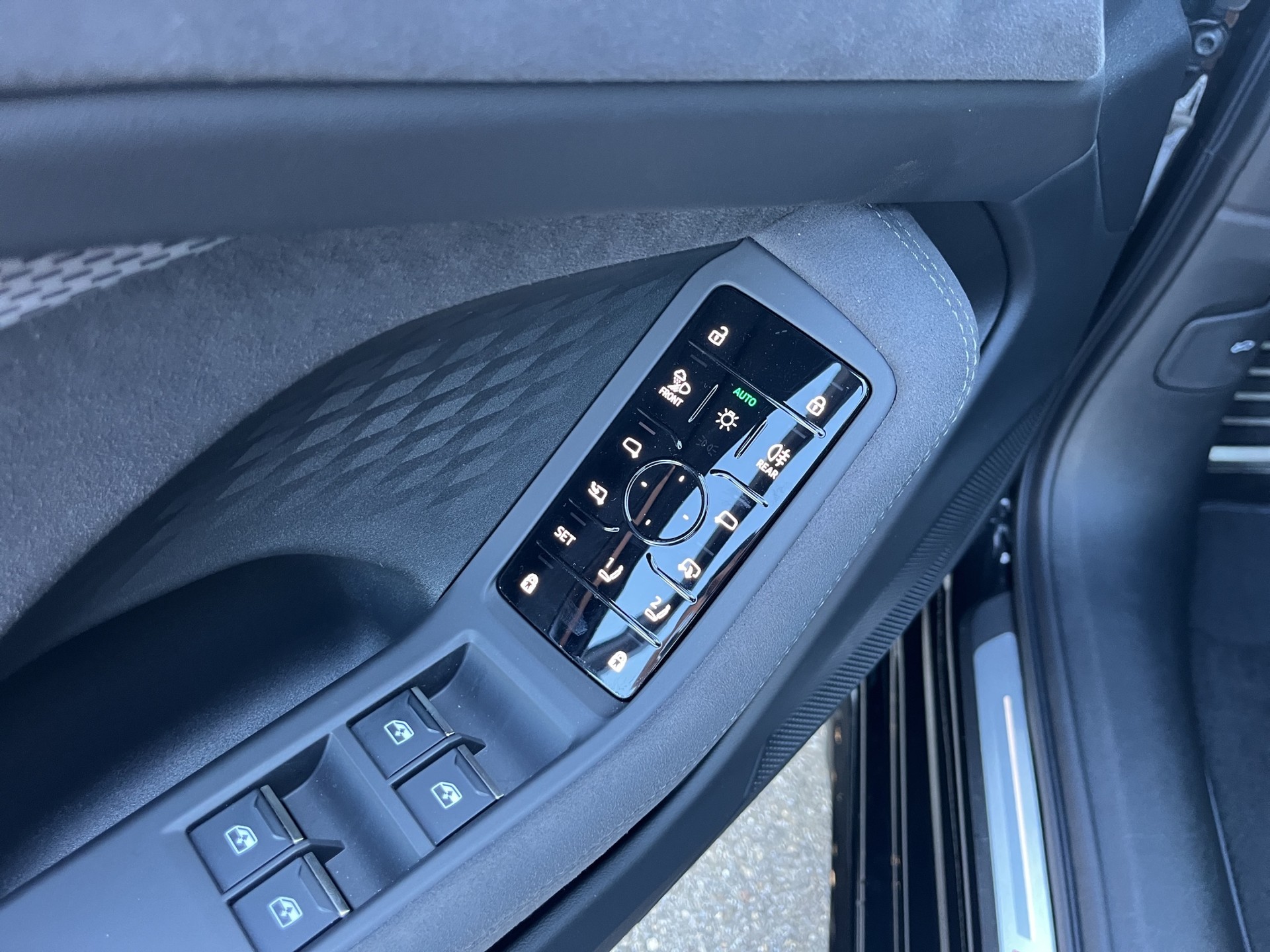 AUDI A6 Avant TFSI quattro 270 kW S tronic *B&O, Optik schwarz, ACC, AHK, el.Sitze Memory, 5J Garantie*-image-21