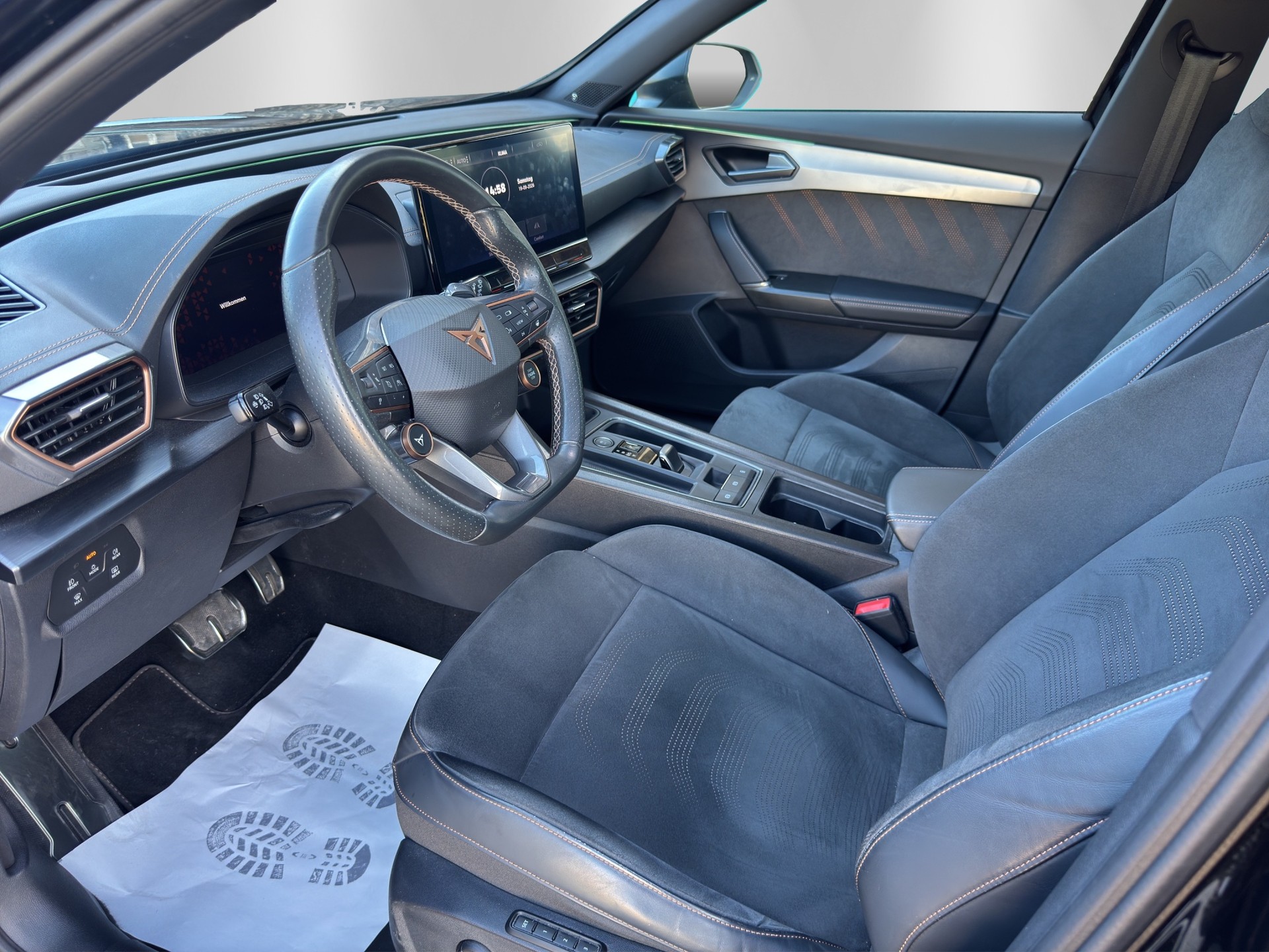 CUPRA Formentor 2.0TSI Tribe Edition DSG-image-8