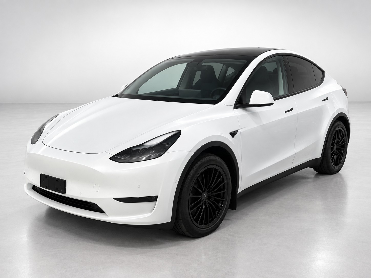 TESLA Model Y Long Range-image-0