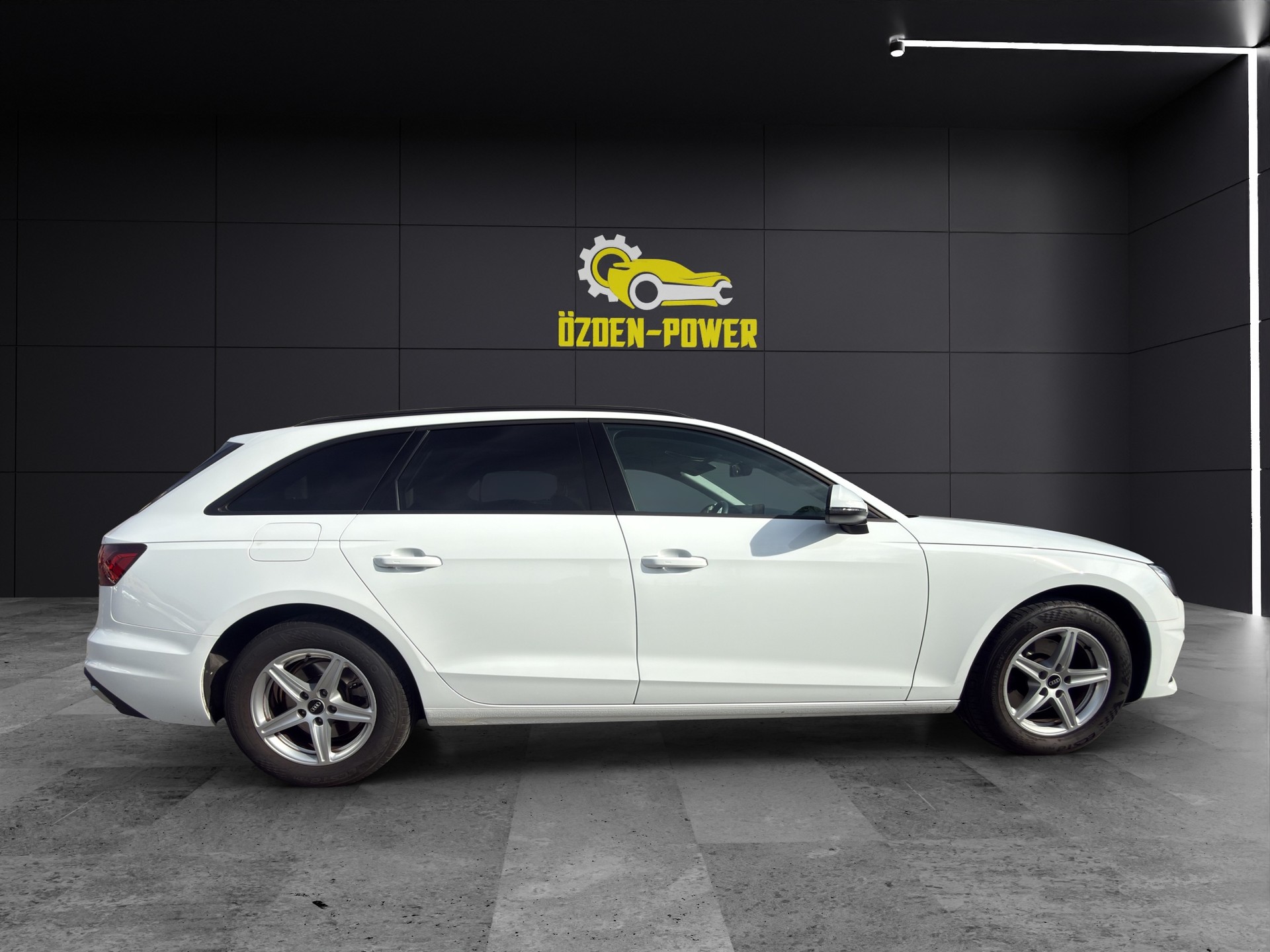 AUDI A4 Avant 35 TDI advanced S-tronic-image-3