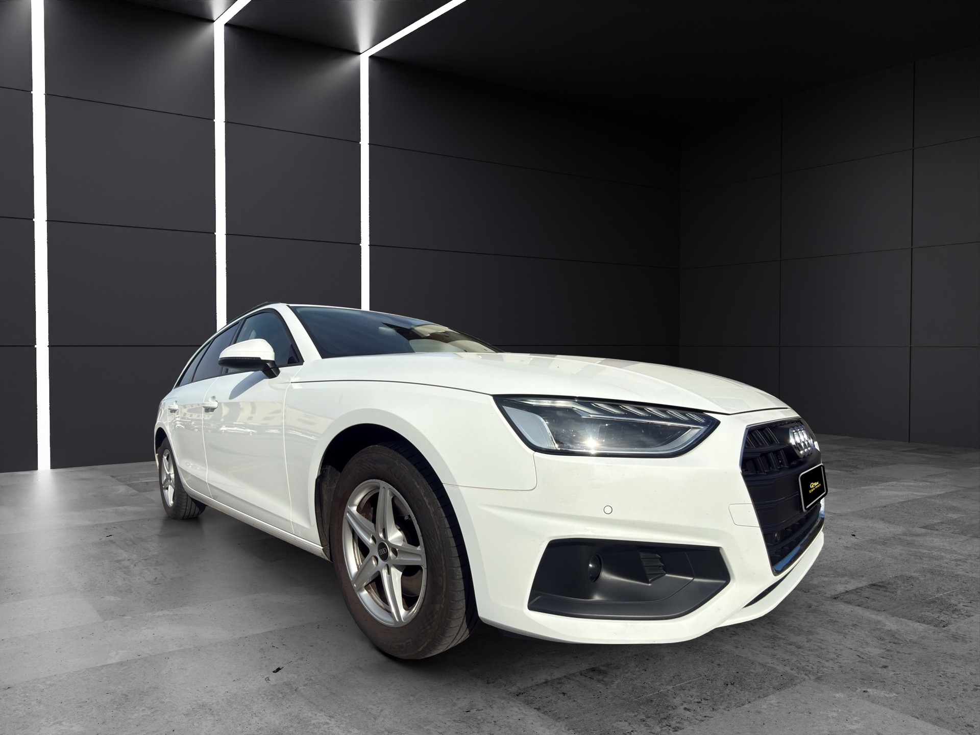 AUDI A4 Avant 35 TDI advanced S-tronic-image-2