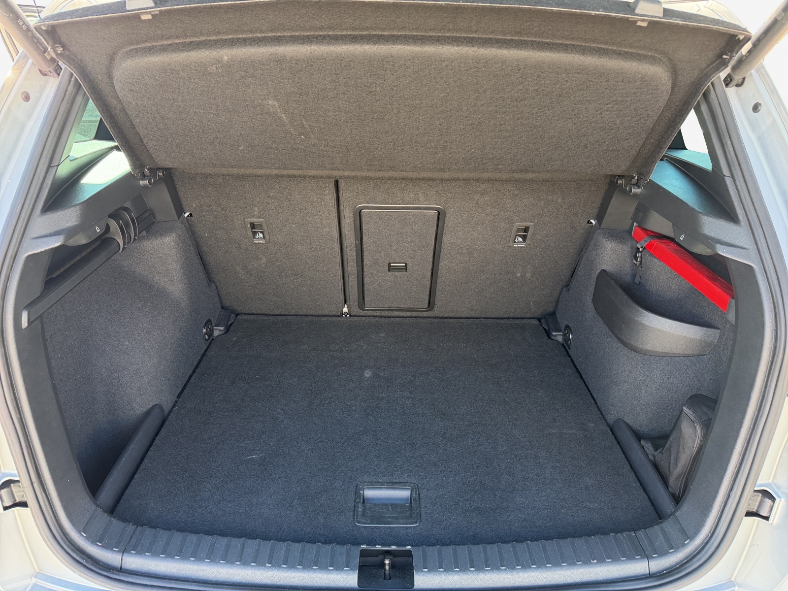 SKODA Karoq 2.0 TSI SportLine 4x4 DSG-image-12