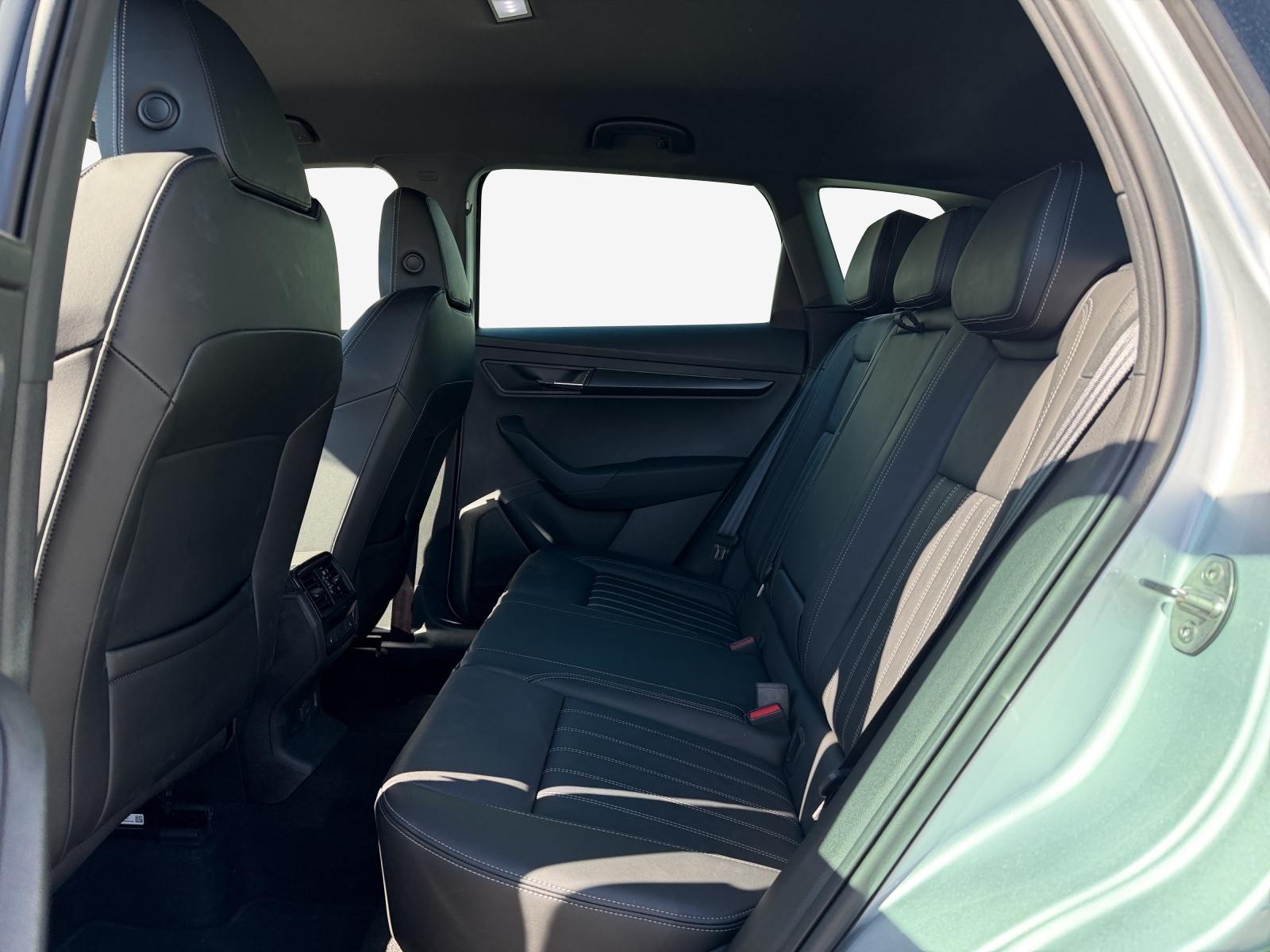 SKODA Karoq 2.0 TSI SportLine 4x4 DSG-image-11