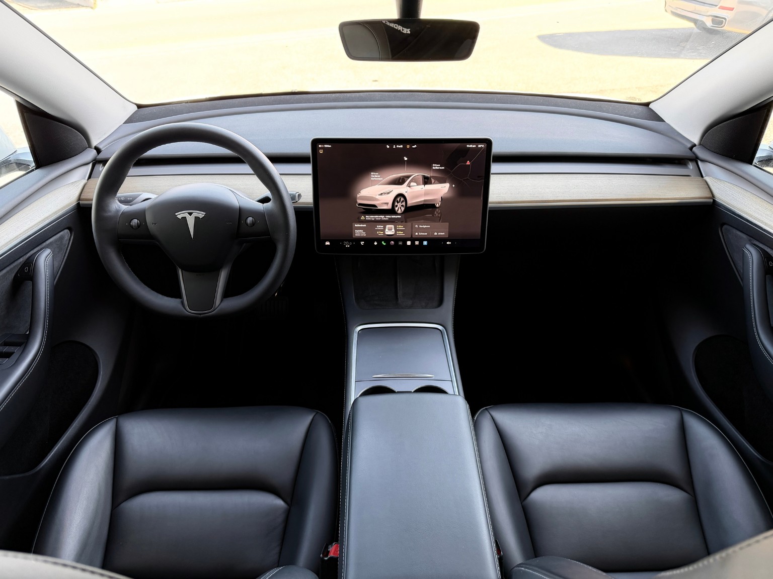 TESLA Model Y RWD-image-15