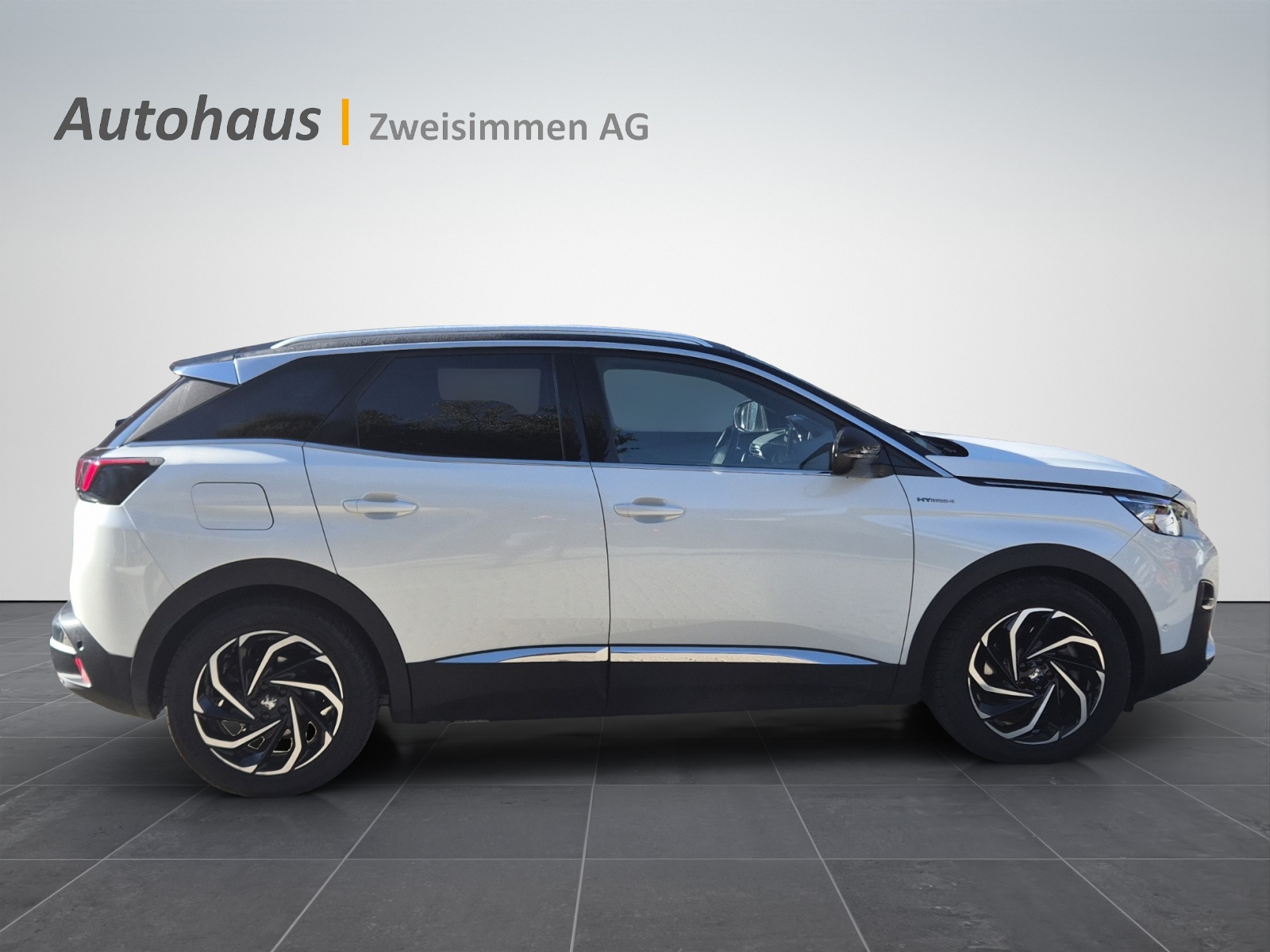 PEUGEOT 3008 300e Hybrid4 GT EAT8-image-6