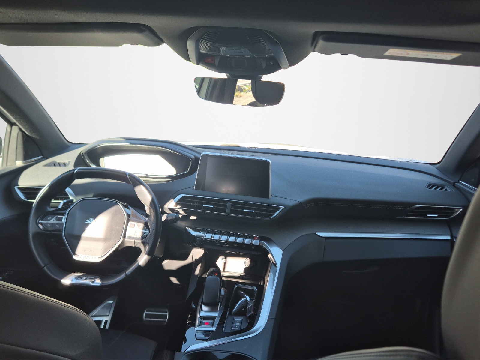 PEUGEOT 3008 300e Hybrid4 GT EAT8-image-9