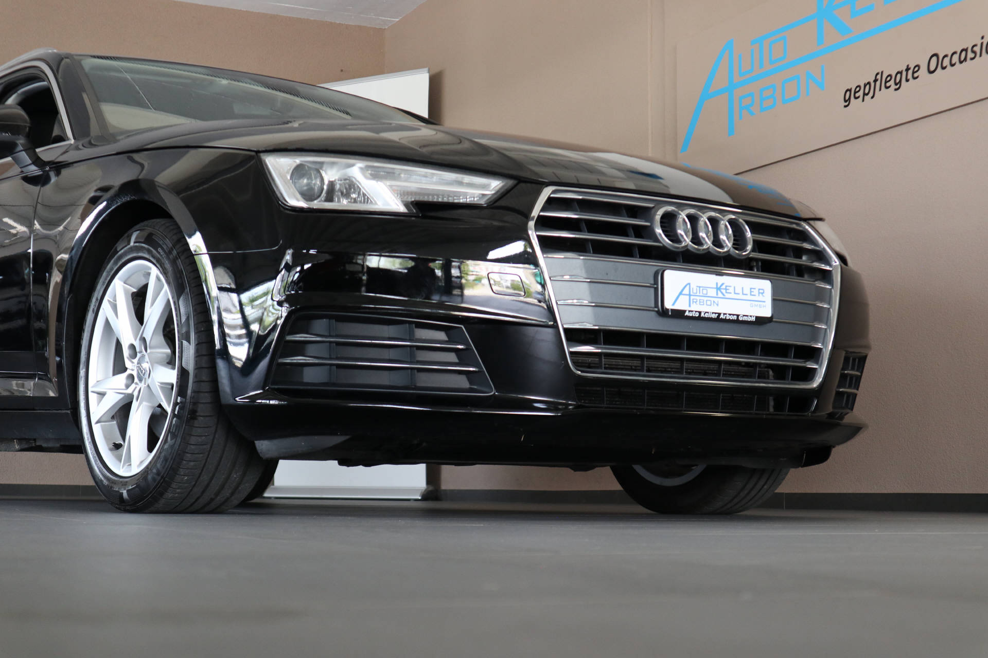 AUDI A4 Avant 2.0 TDI Sport-image-4