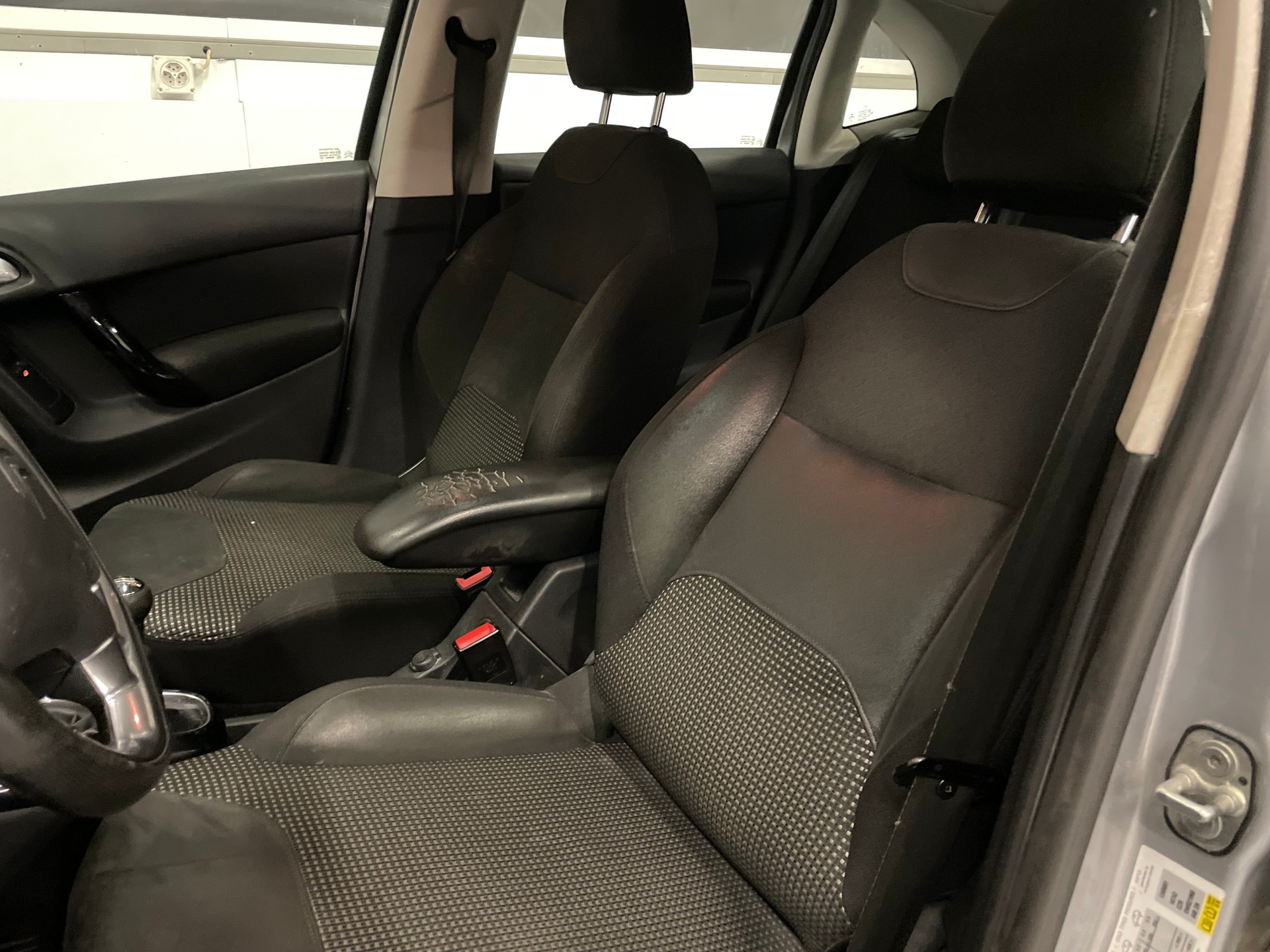 CITROEN C3 1.6i 16V Exclusive-image-11