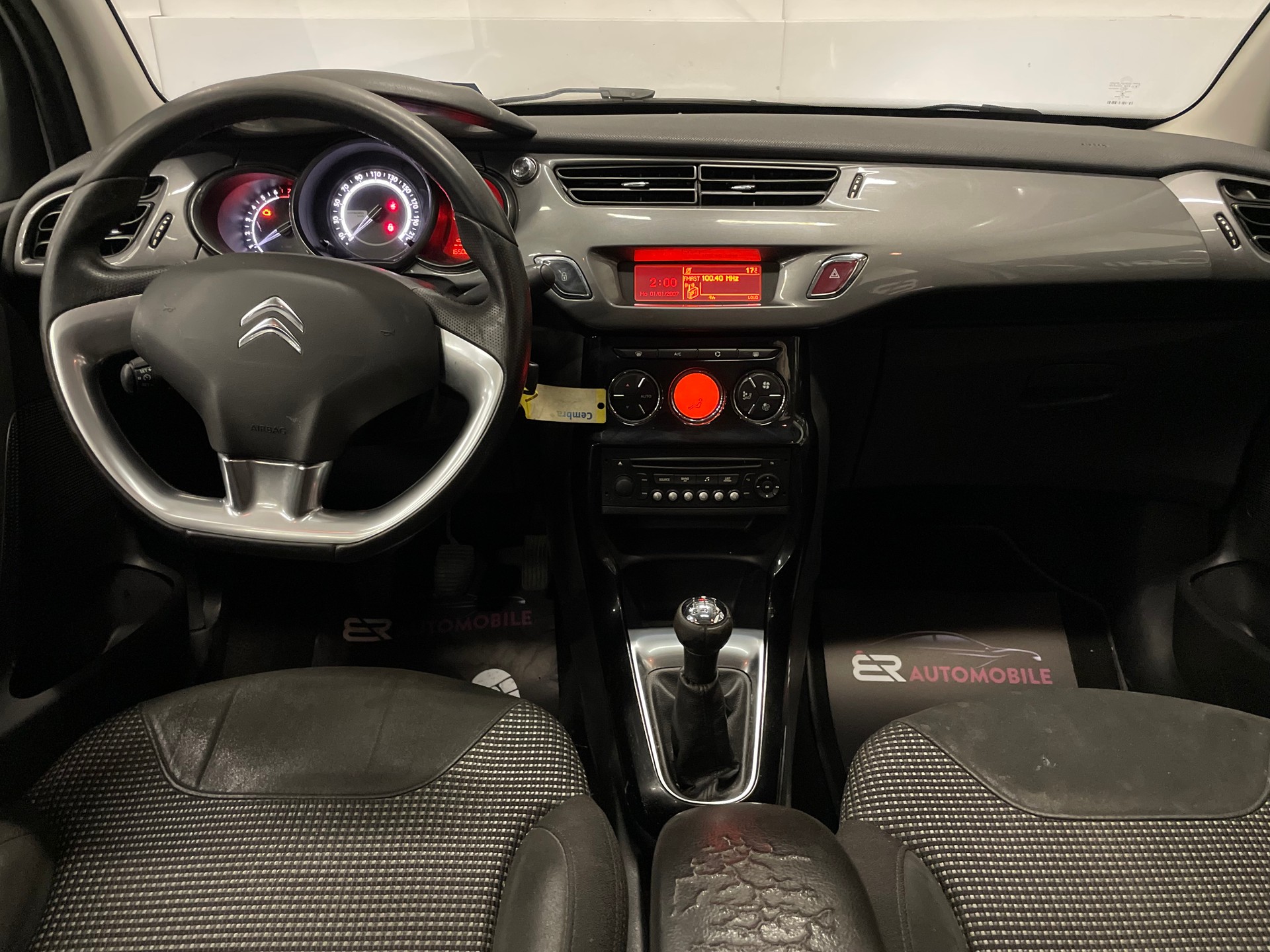 CITROEN C3 1.6i 16V Exclusive-image-8