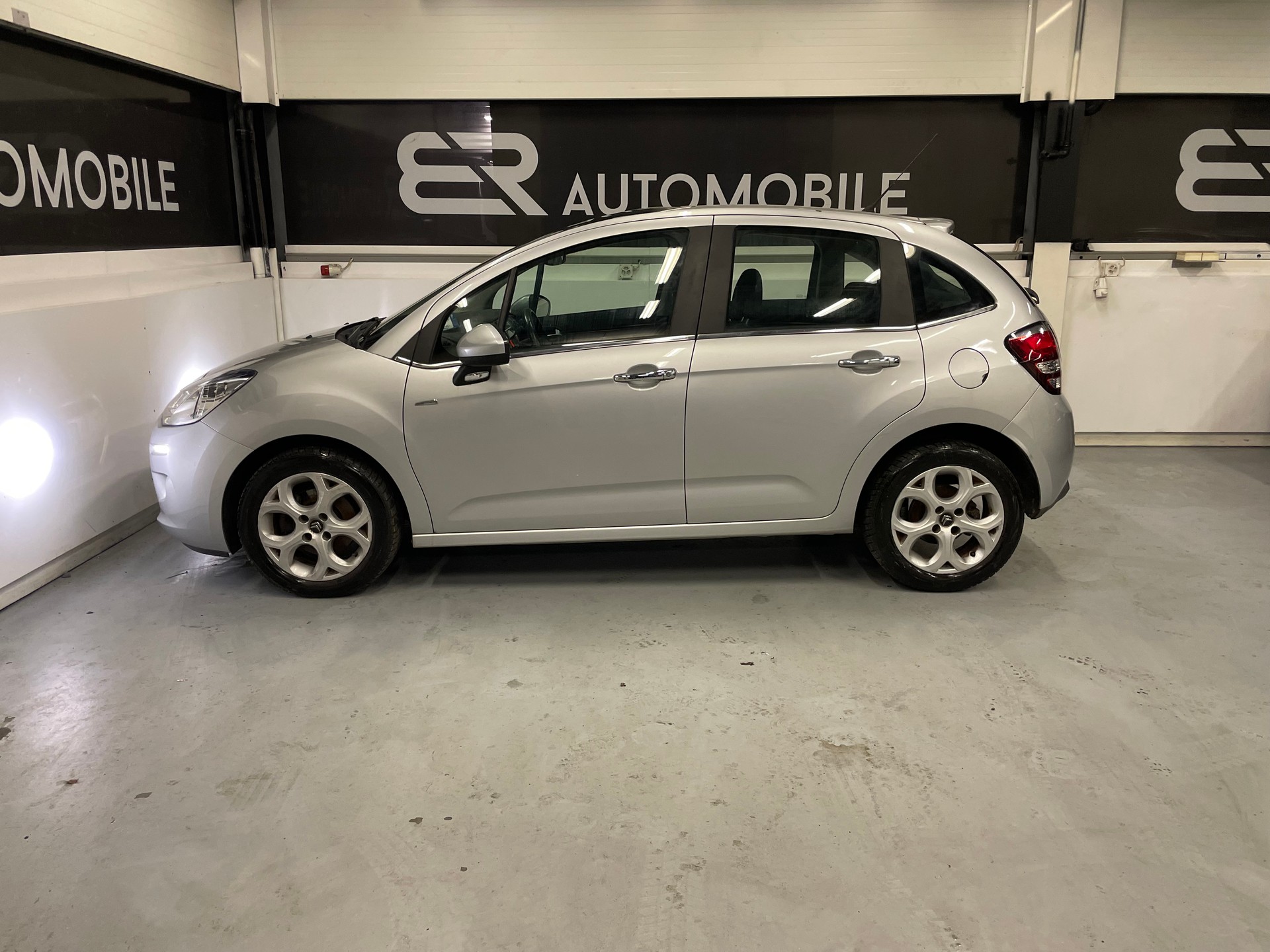 CITROEN C3 1.6i 16V Exclusive-image-5