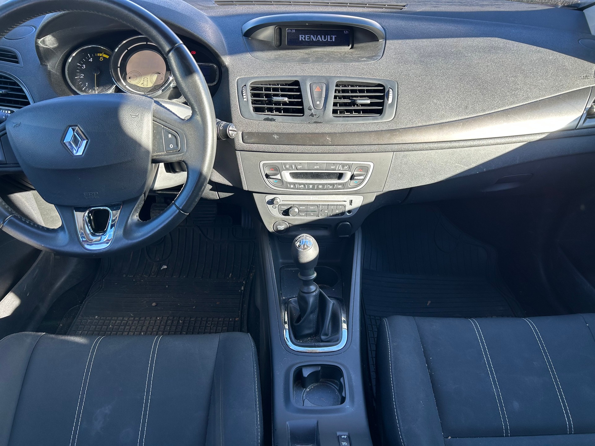 RENAULT Mégane Grandtour 1.5 dCi Bose-image-8