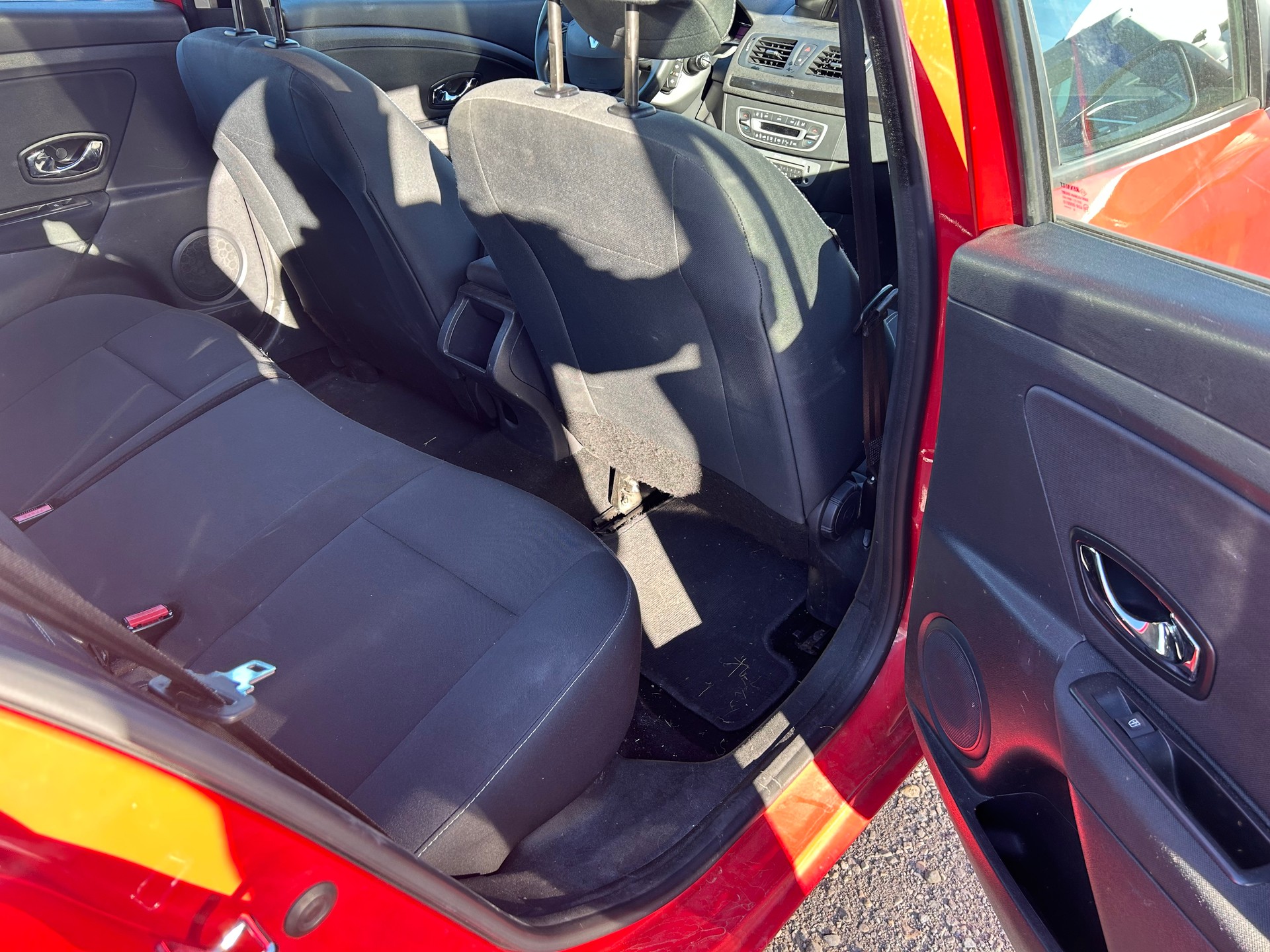 RENAULT Mégane Grandtour 1.5 dCi Bose-image-13