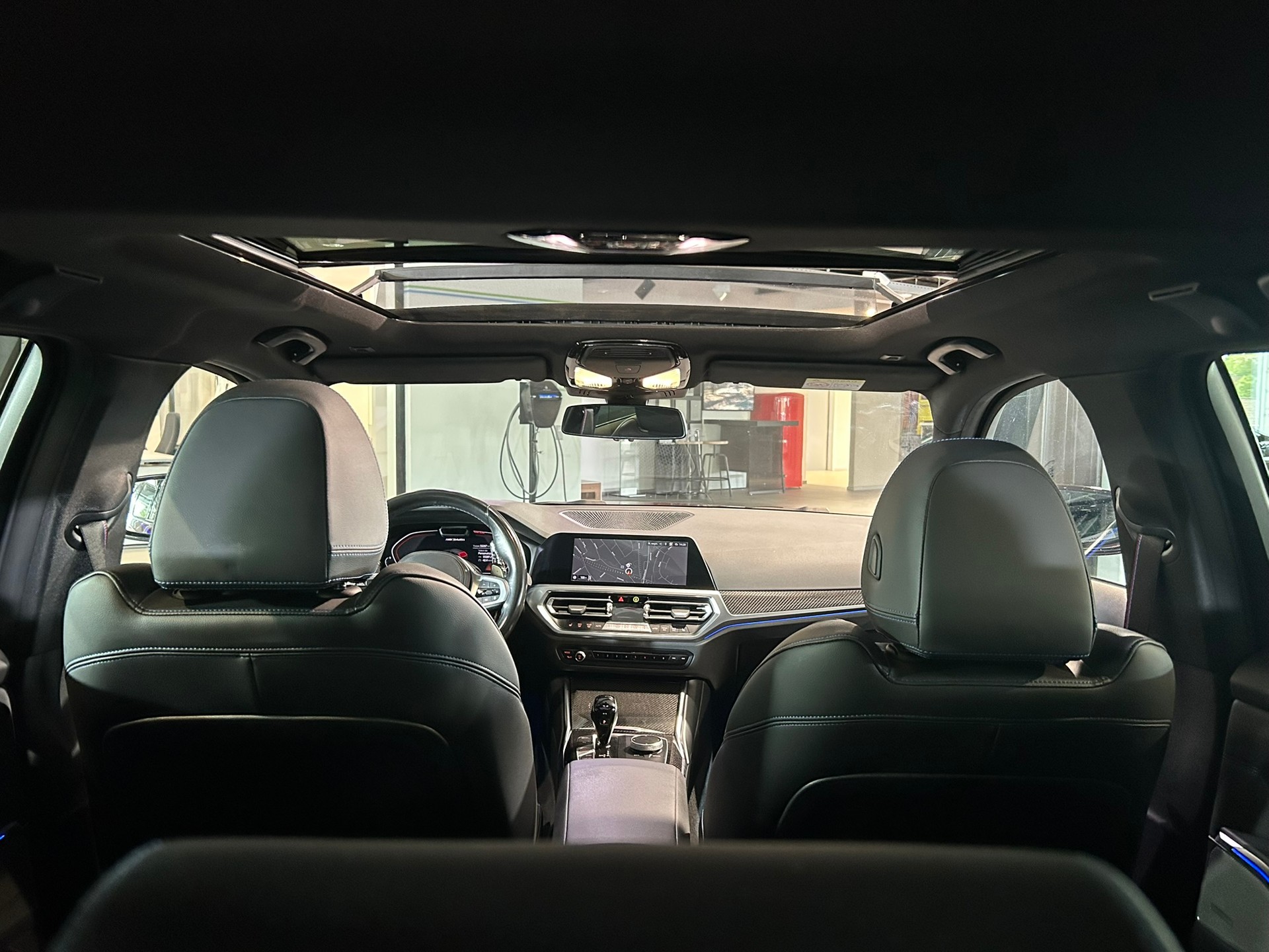 BMW M340i xDrive 48V Touring Steptronic-image-19