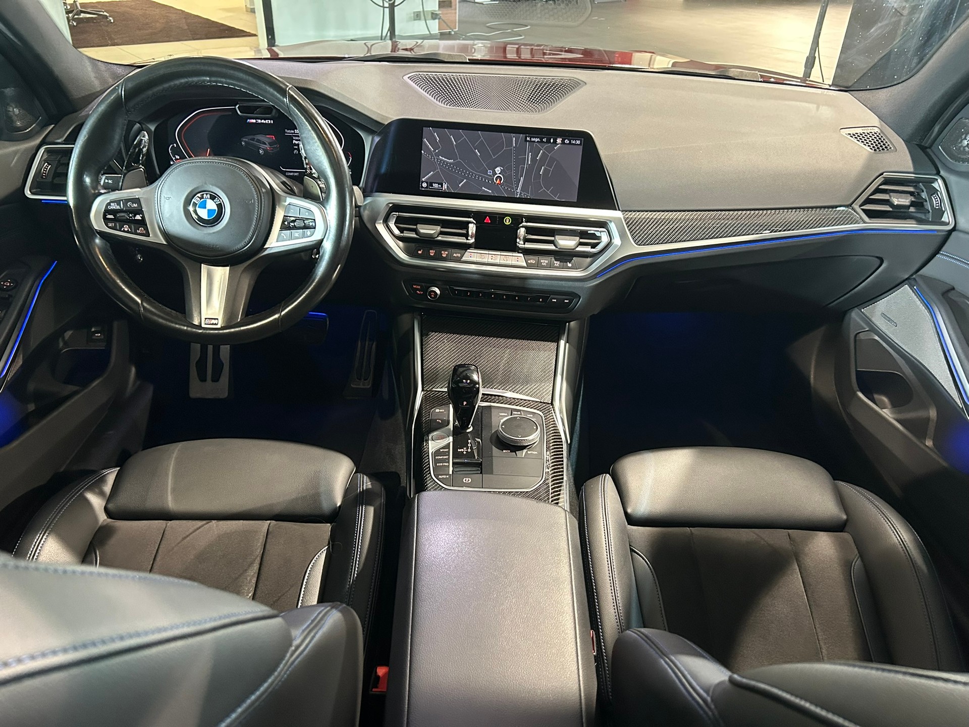 BMW M340i xDrive 48V Touring Steptronic-image-21