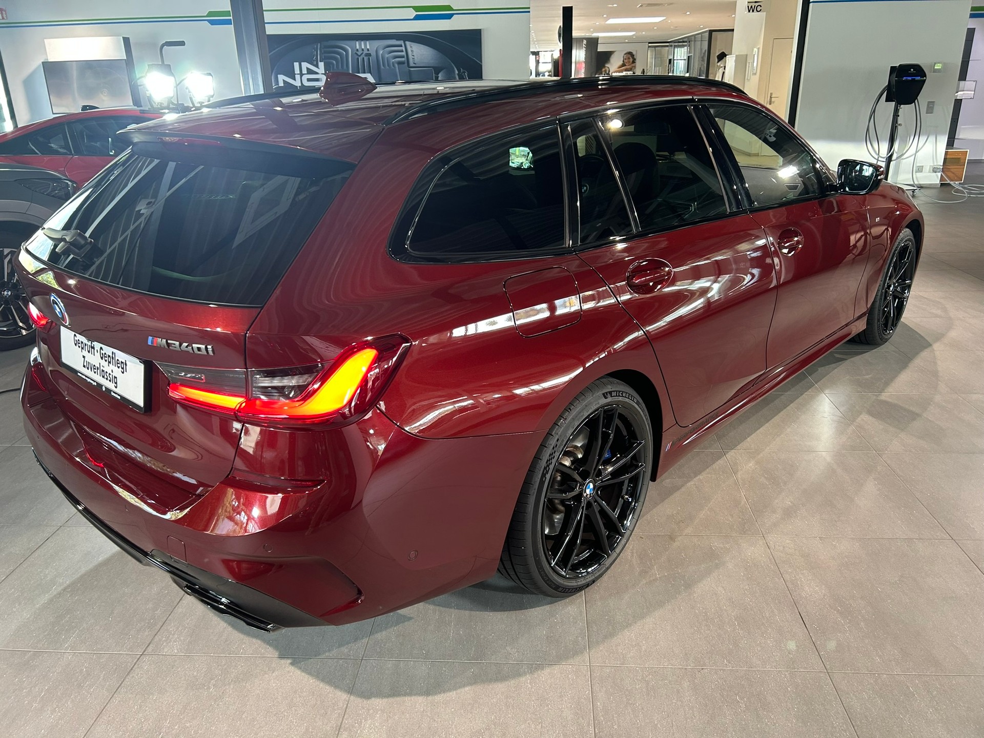 BMW M340i xDrive 48V Touring Steptronic-image-6