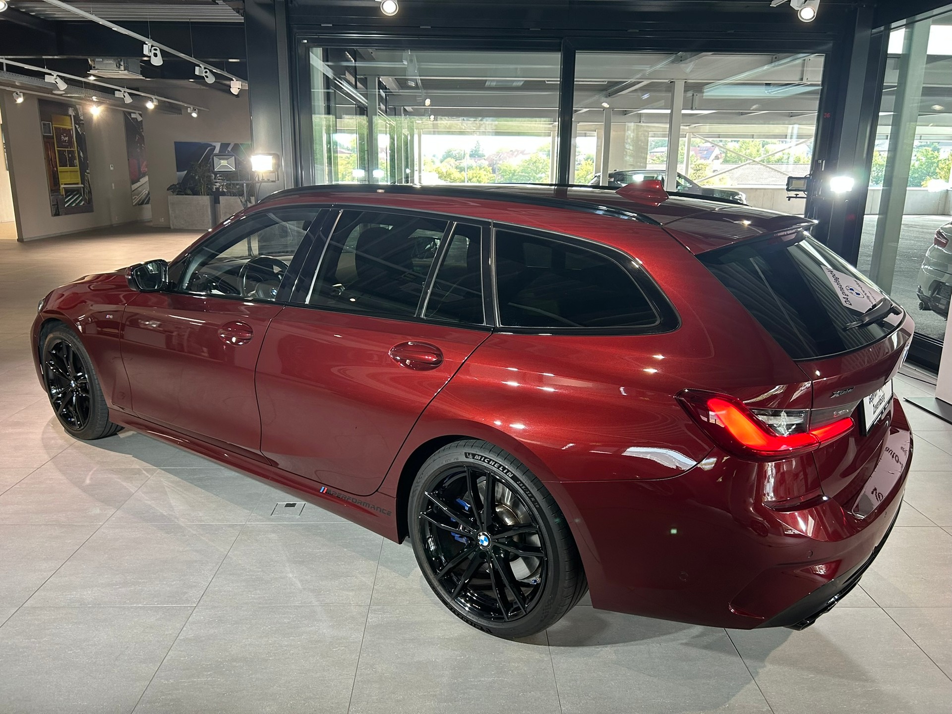 BMW M340i xDrive 48V Touring Steptronic-image-8