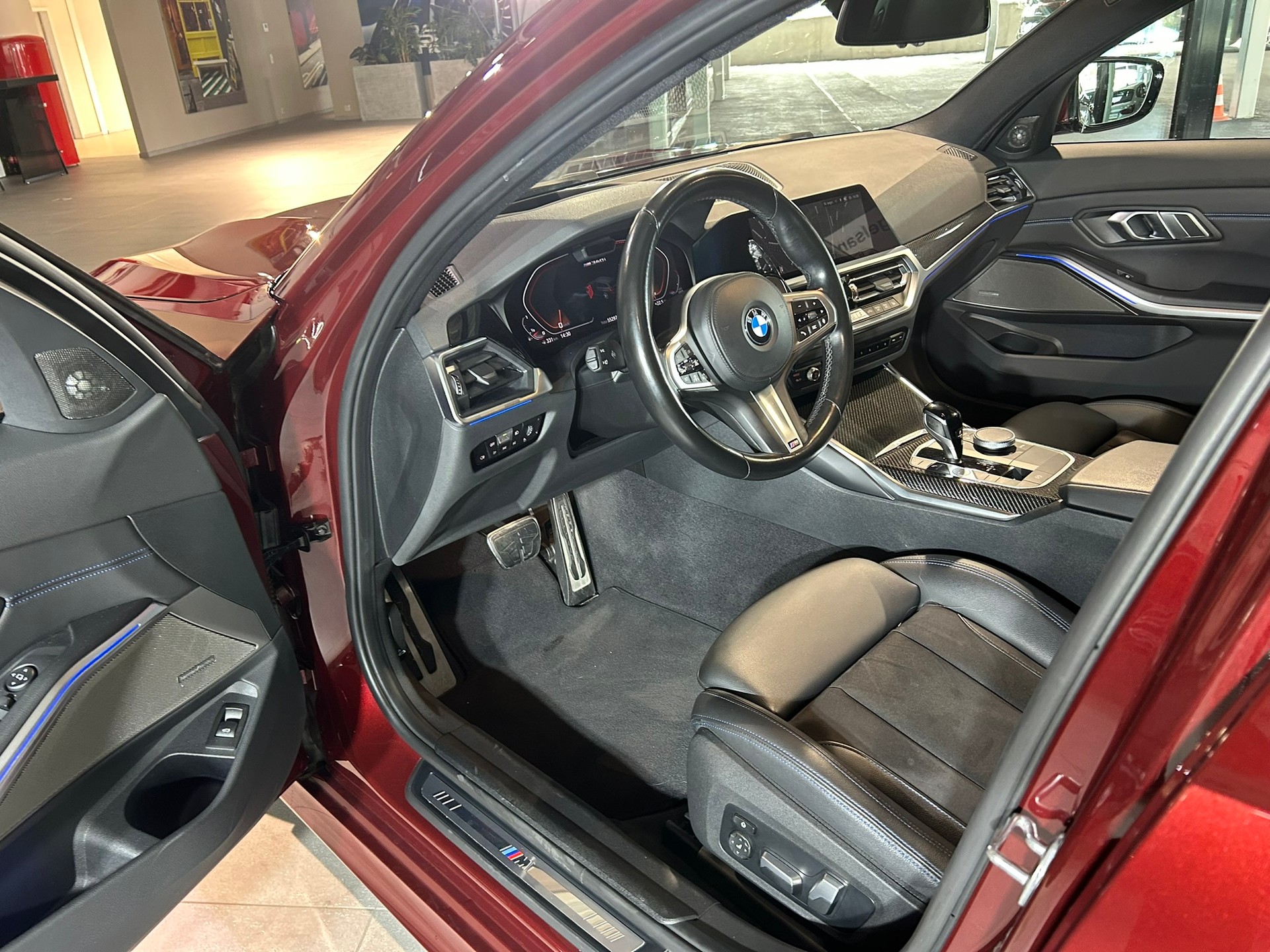 BMW M340i xDrive 48V Touring Steptronic-image-26