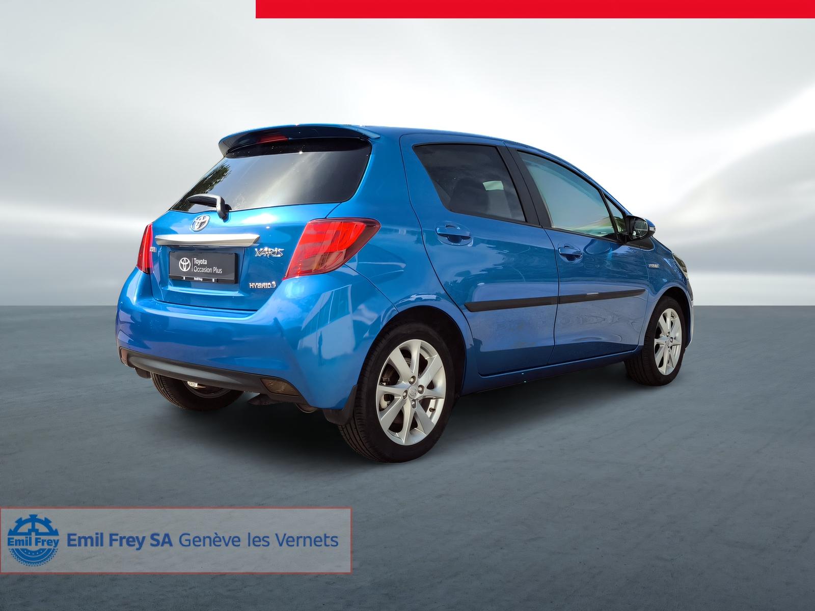 TOYOTA Yaris 1.5 VVT-i HSD Sol Premium-image-17