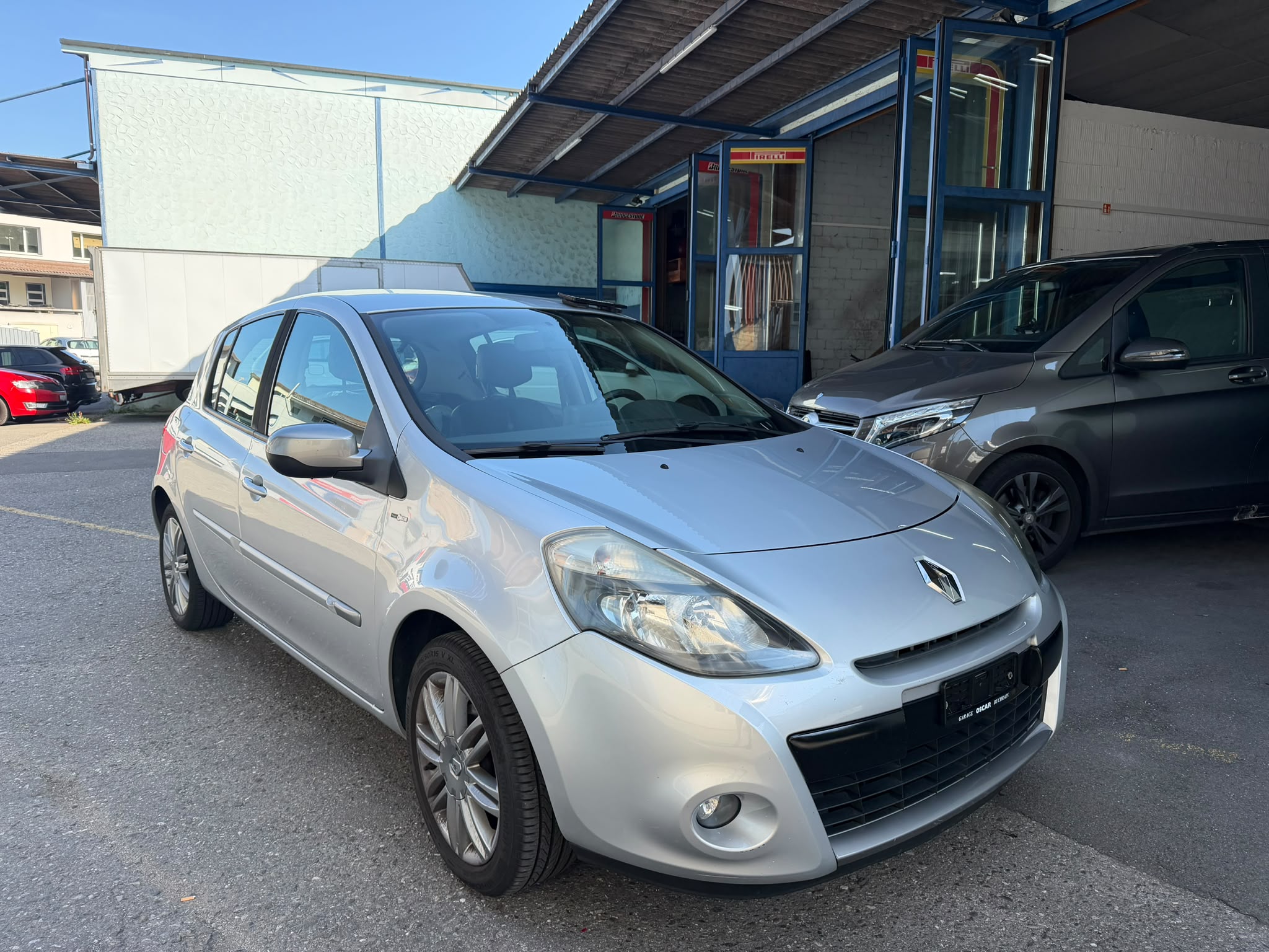 Car photo