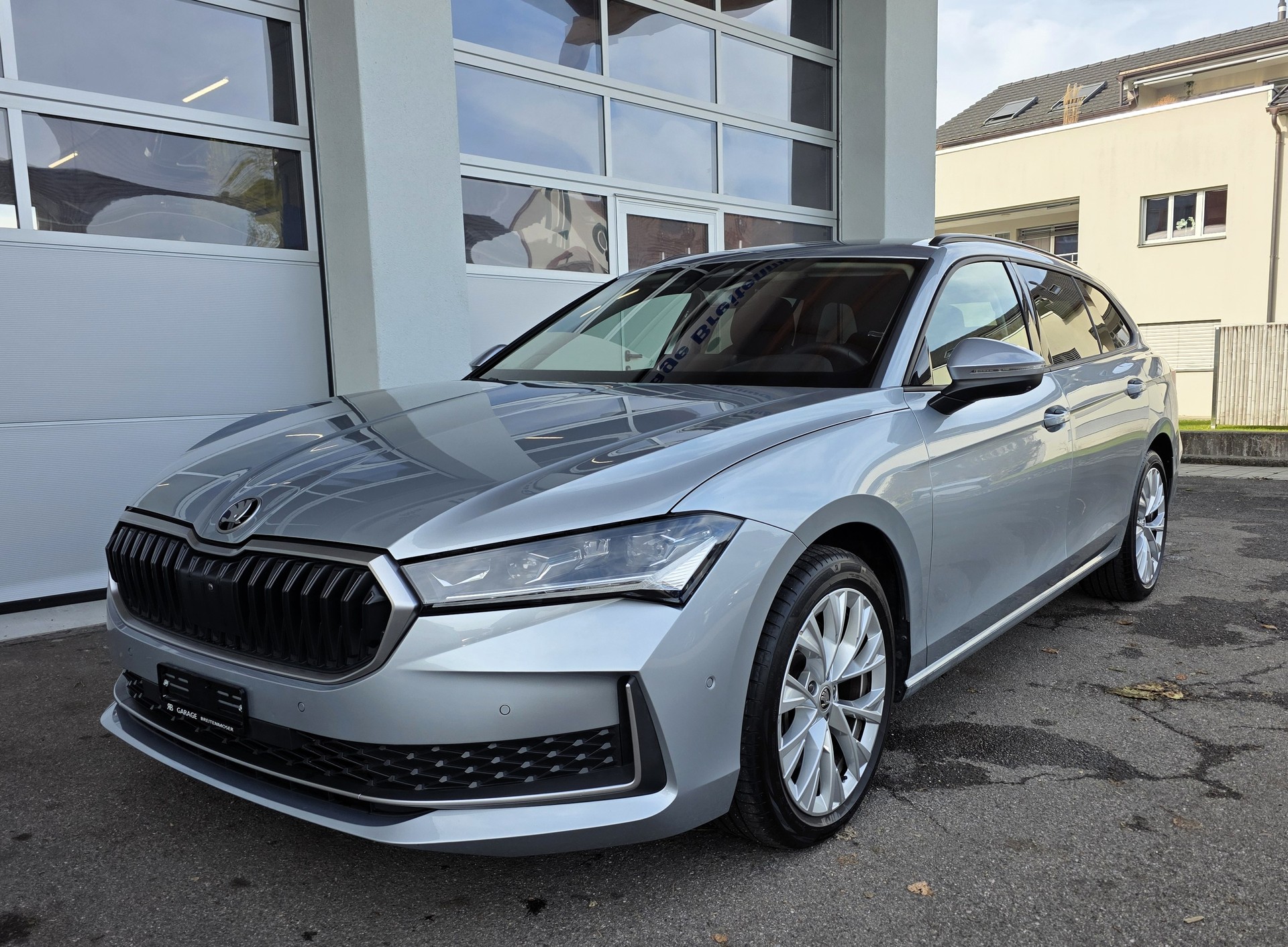 SKODA Superb Combi 2.0 TDi Selection 4x4 DSG-image-0