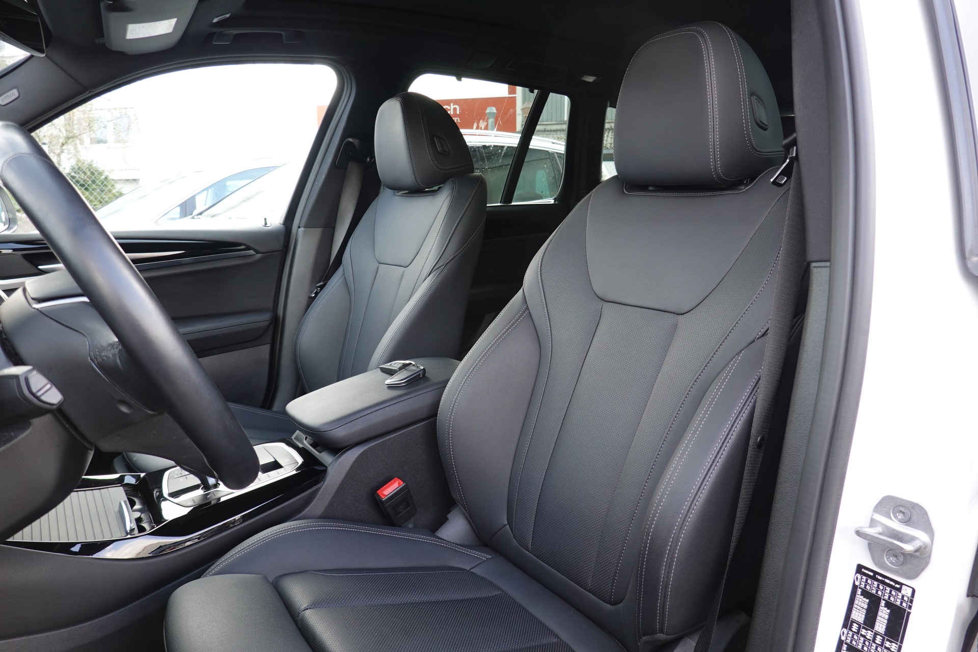 BMW X3 XDRIVE 48V - 20D - 190 PS-image-14
