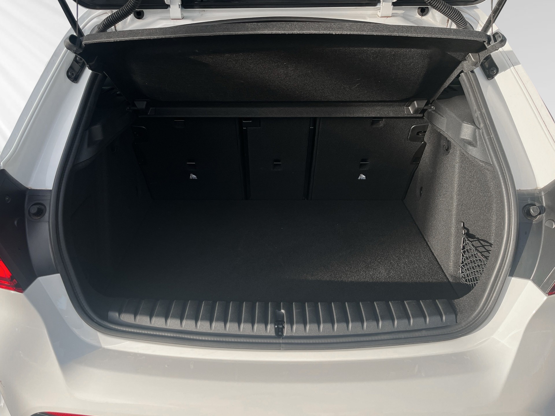 BMW 128ti M Sport Pro Steptronic-image-7