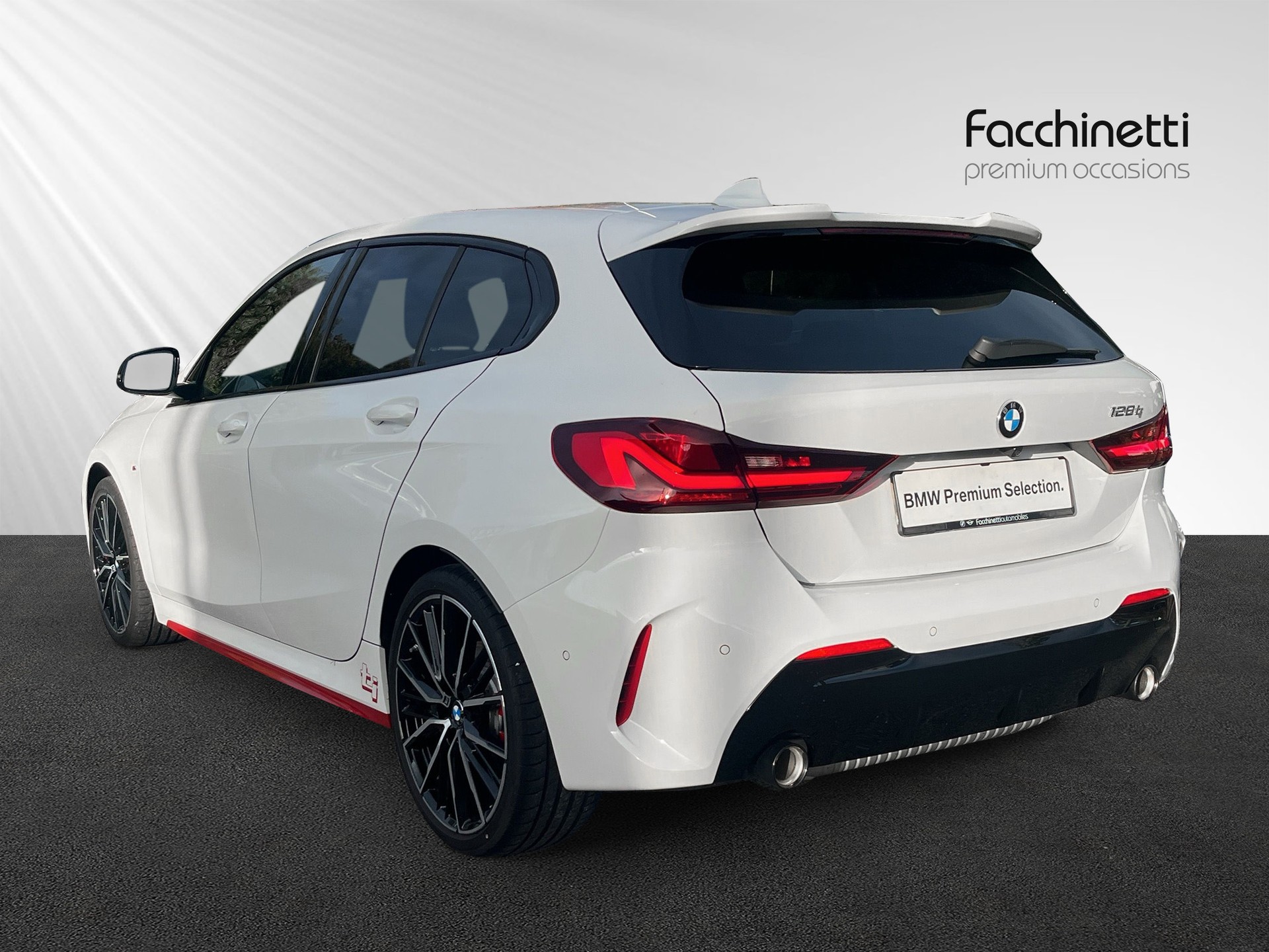 BMW 128ti M Sport Pro Steptronic-image-2