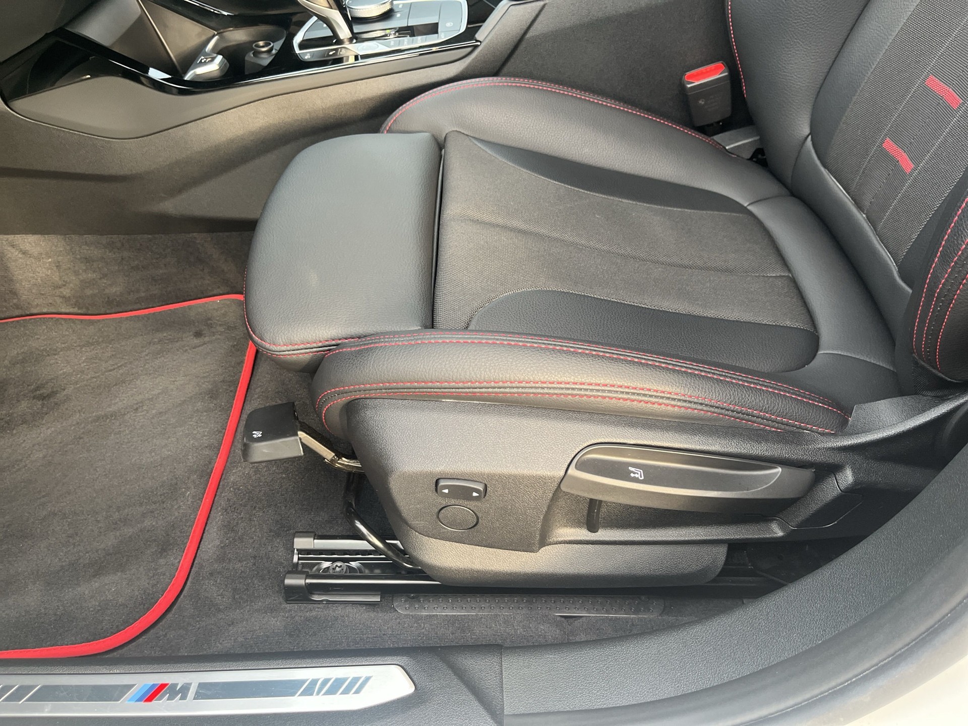 BMW 128ti M Sport Pro Steptronic-image-18