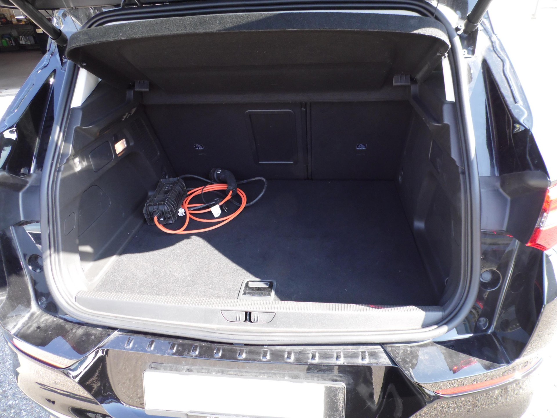 OPEL Grandland 1.6 T PHEV GSE-image-4