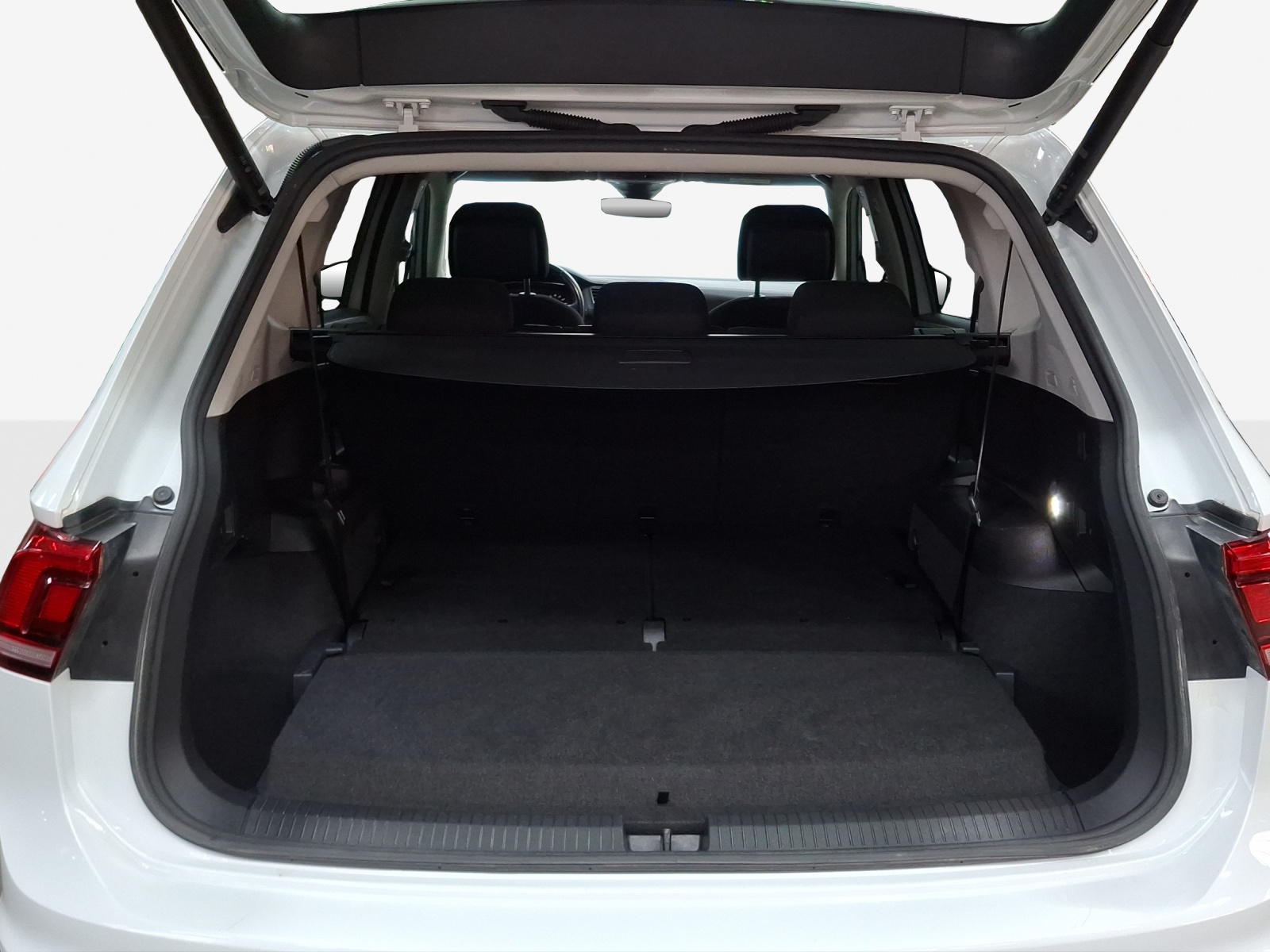 VW Tiguan Allspace 2.0TSI Life 4Motion DSG-image-12