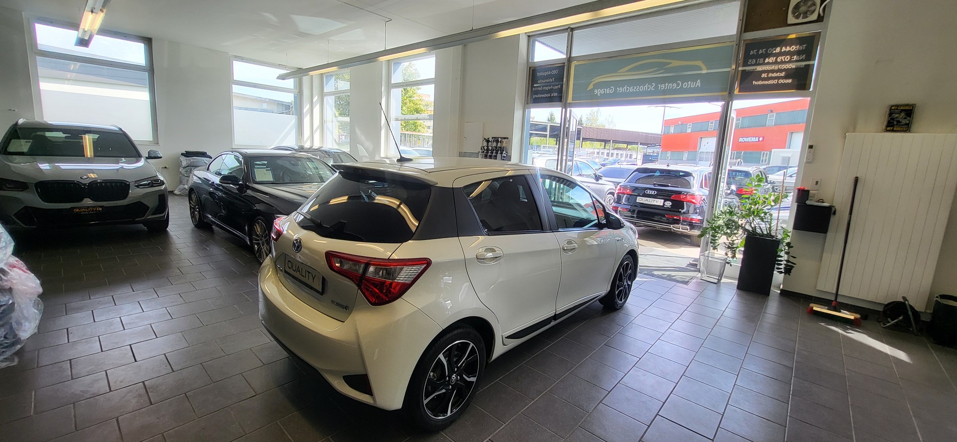 TOYOTA Yaris 1.5 VVT-i Hybrid Trend e-CVT-image-4