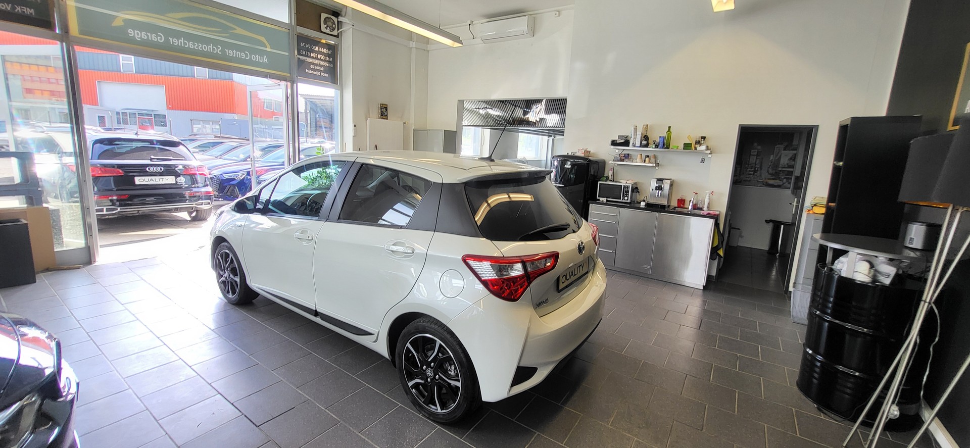 TOYOTA Yaris 1.5 VVT-i Hybrid Trend e-CVT-image-6