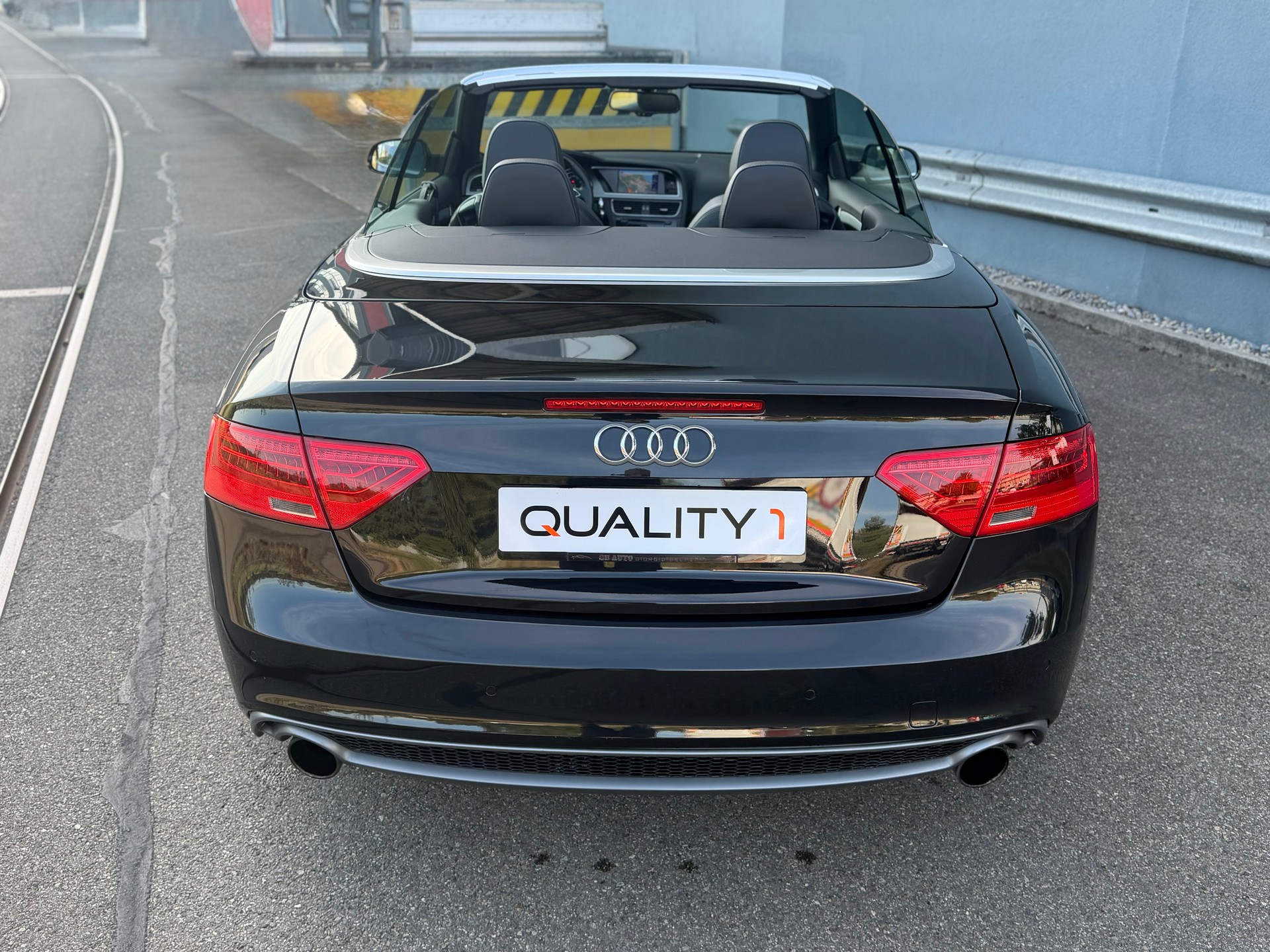 AUDI A5 Cabriolet 1.8 TFSI-image-18