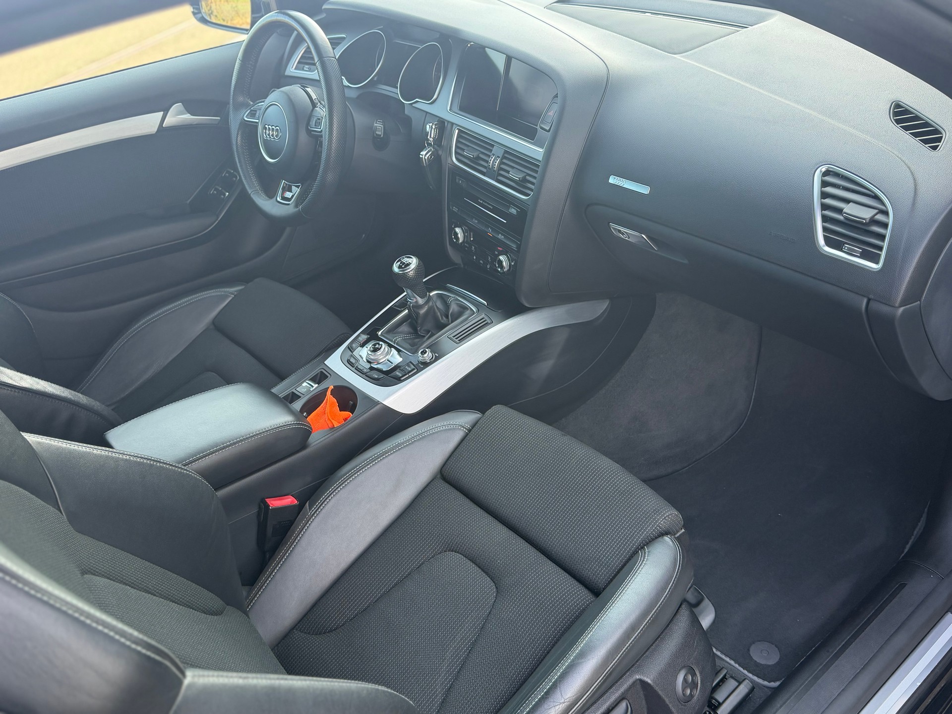 AUDI A5 Cabriolet 1.8 TFSI-image-12