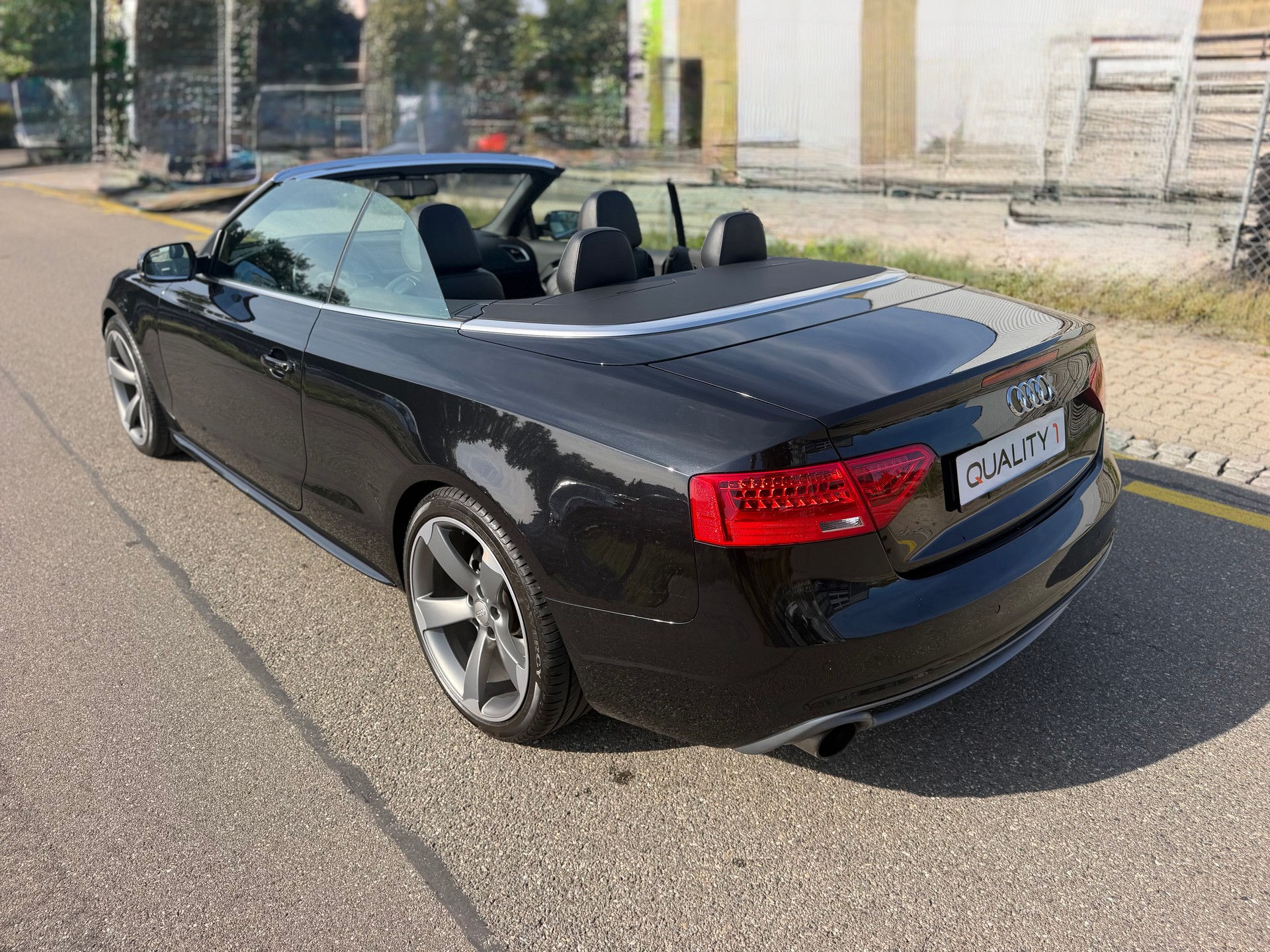 AUDI A5 Cabriolet 1.8 TFSI-image-29