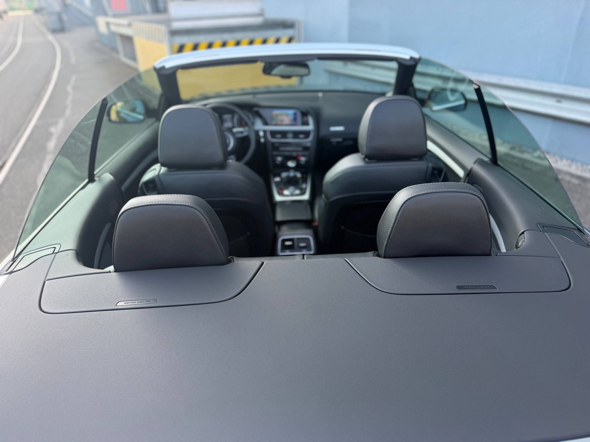 AUDI A5 Cabriolet 1.8 TFSI-image-24