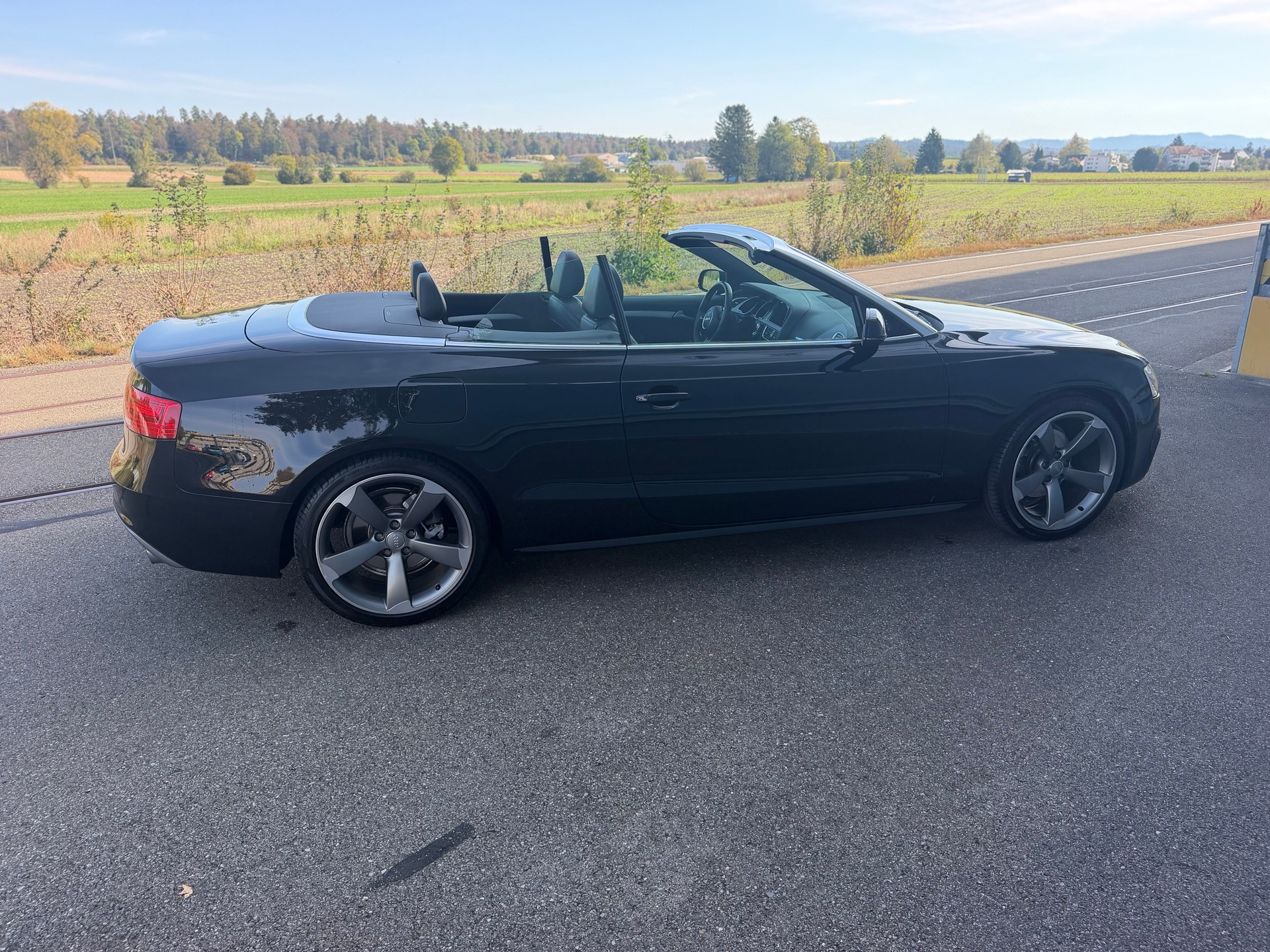 AUDI A5 Cabriolet 1.8 TFSI-image-23