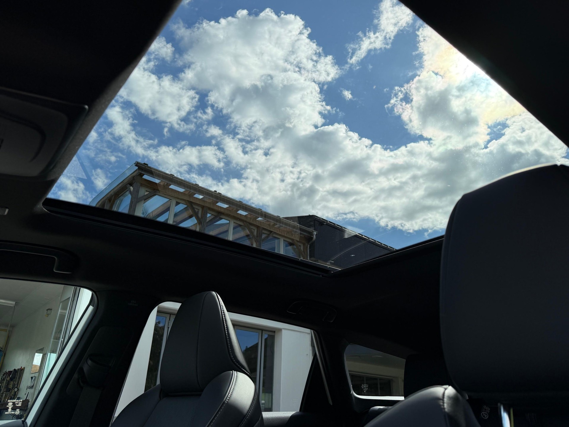 SUBARU E-Outback eV Luxury AWD-image-11