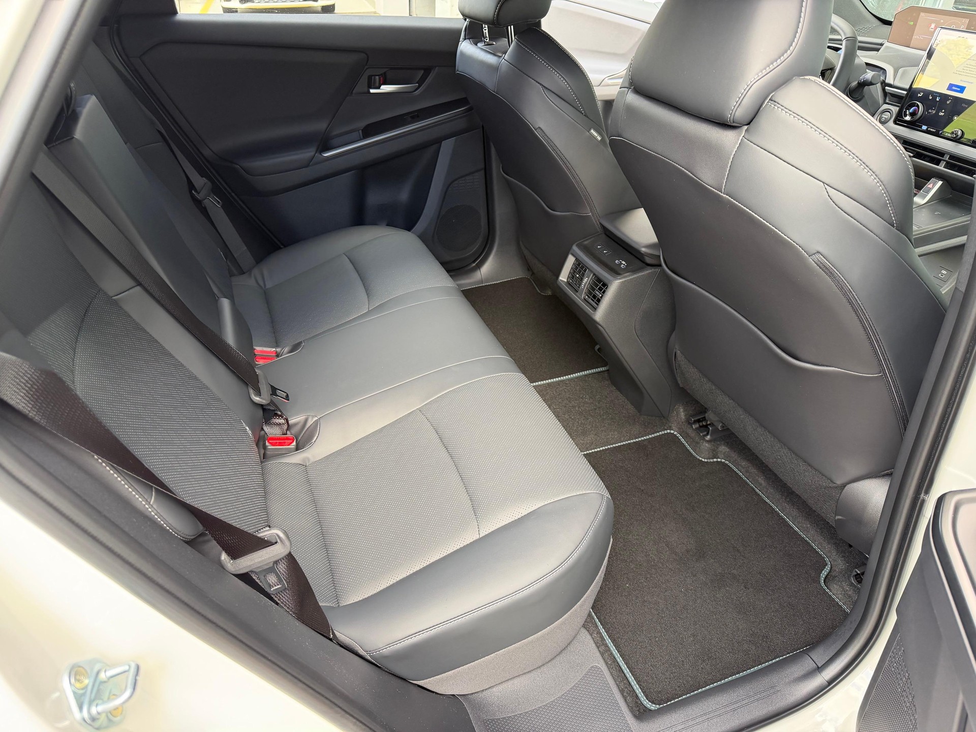 SUBARU E-Outback eV Luxury AWD-image-12