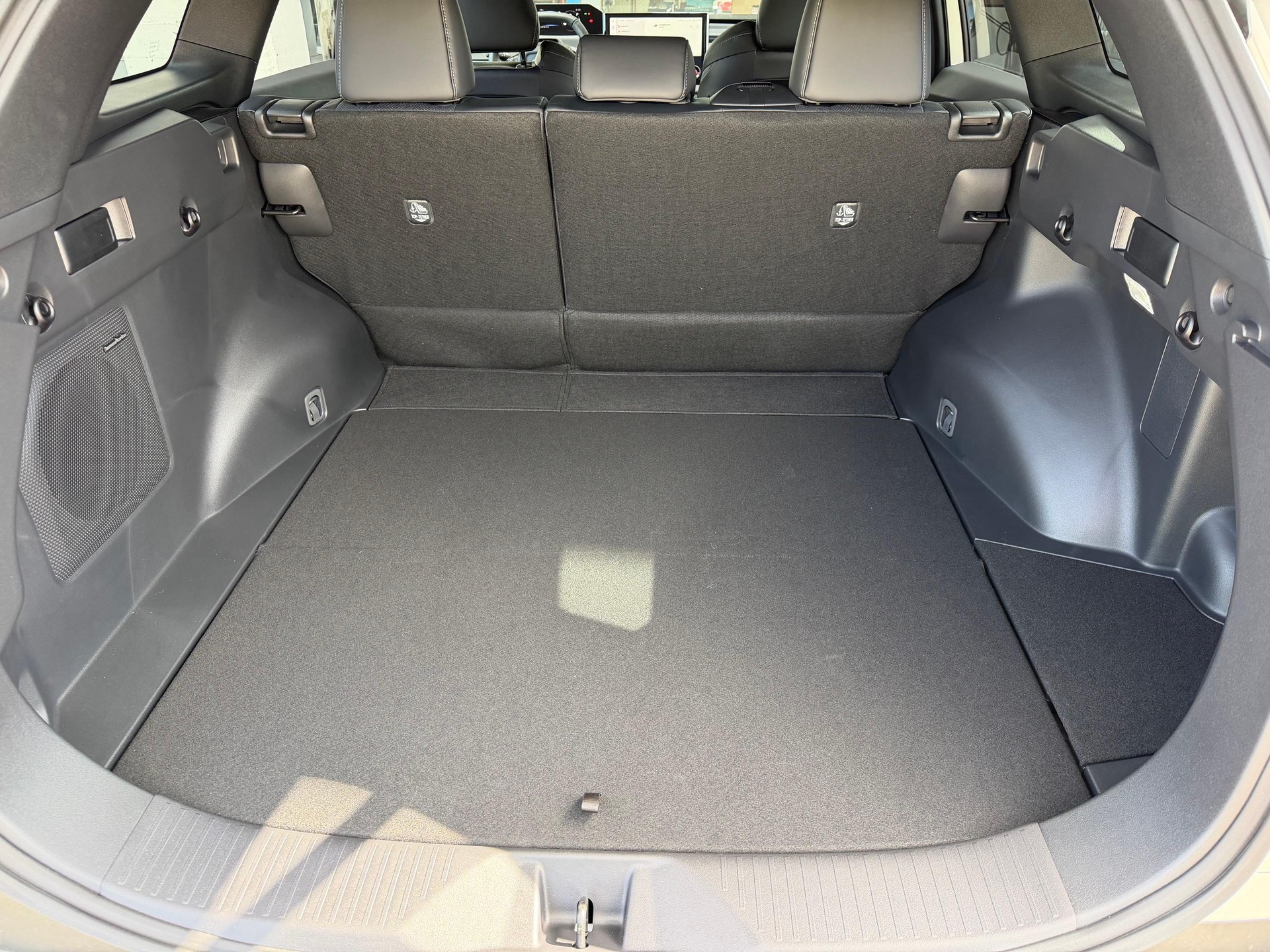 SUBARU E-Outback eV Luxury AWD-image-14