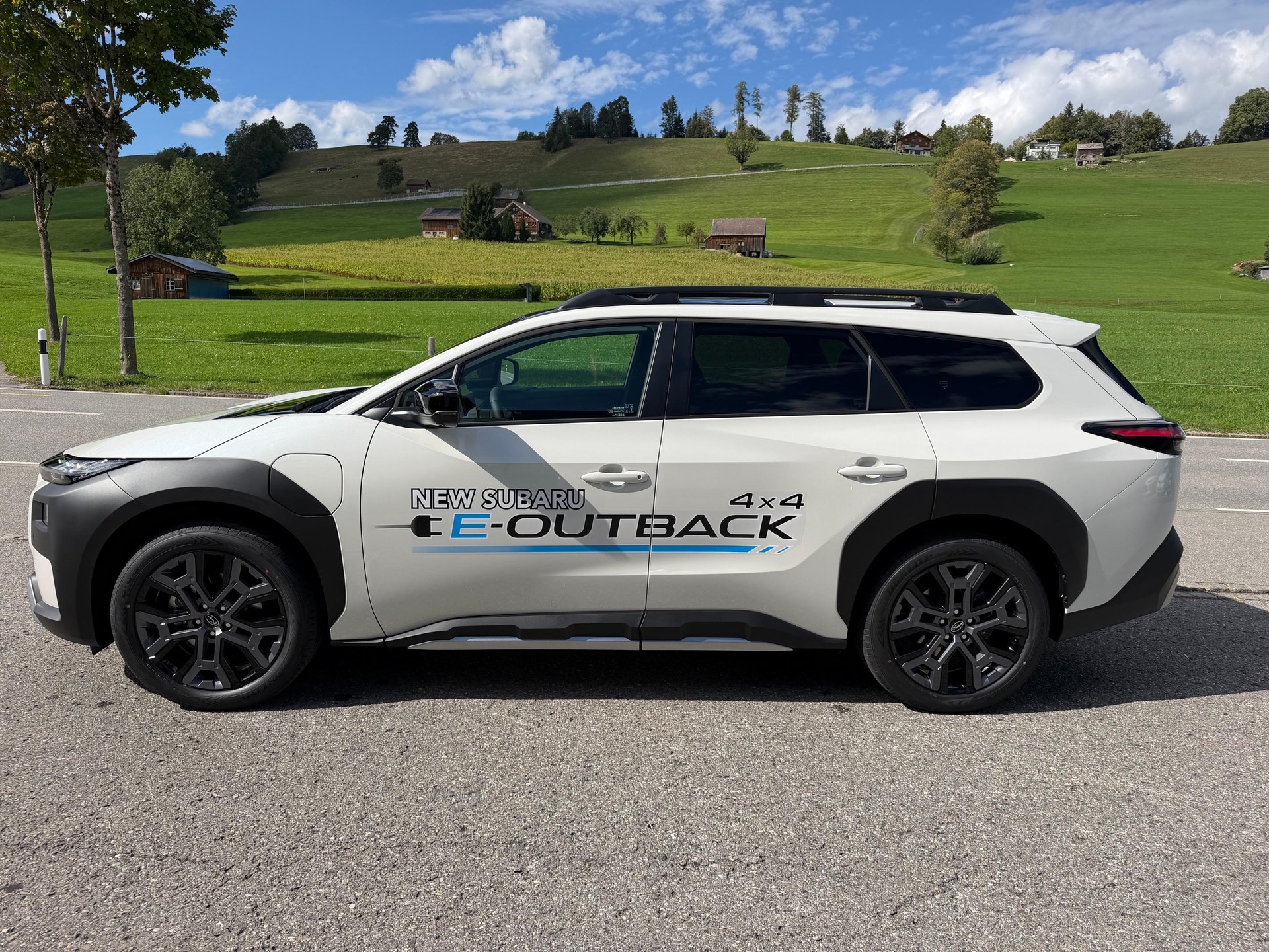 SUBARU E-Outback eV Luxury AWD-image-2